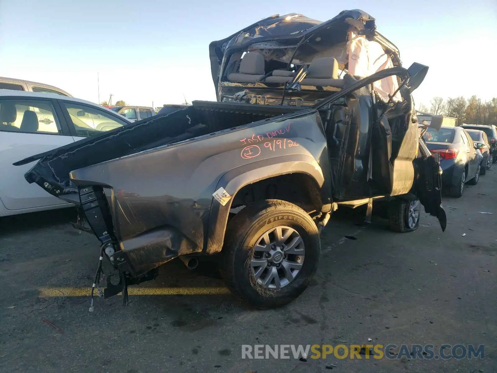4 Photograph of a damaged car 3TMCZ5AN2KM198493 TOYOTA TACOMA 2019