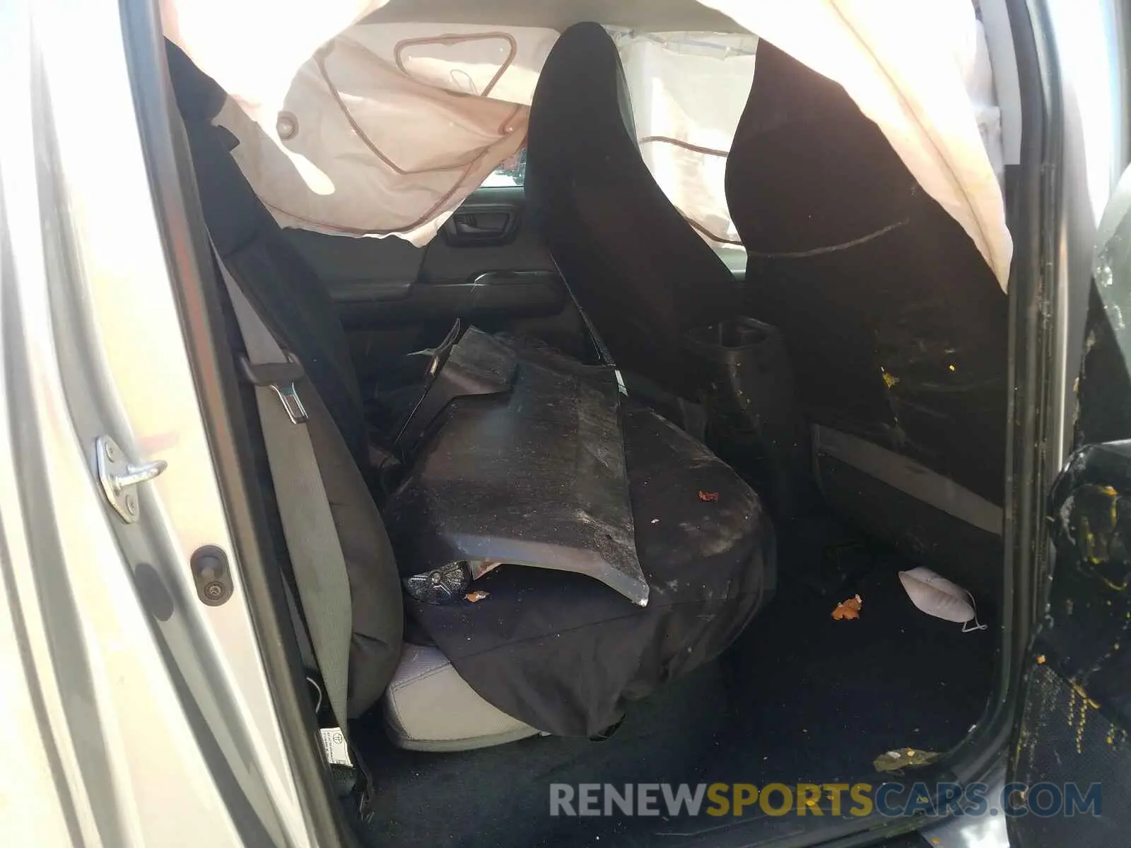 6 Photograph of a damaged car 3TMCZ5AN2KM202848 TOYOTA TACOMA 2019