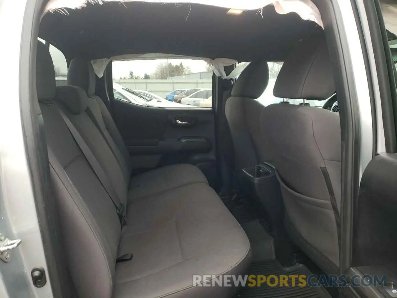 6 Photograph of a damaged car 3TMCZ5AN2KM250544 TOYOTA TACOMA 2019