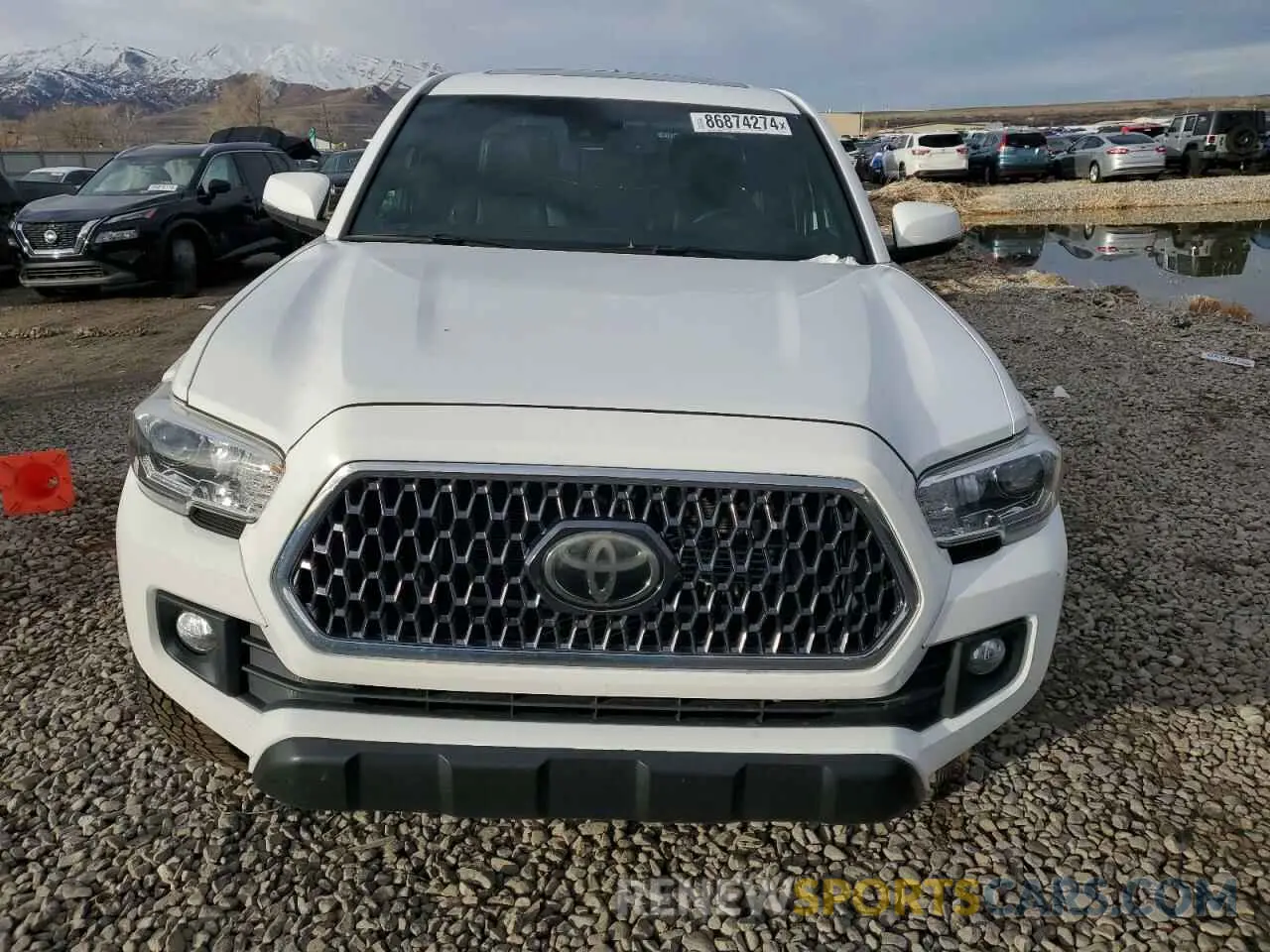 5 Photograph of a damaged car 3TMCZ5AN2KM255517 TOYOTA TACOMA 2019