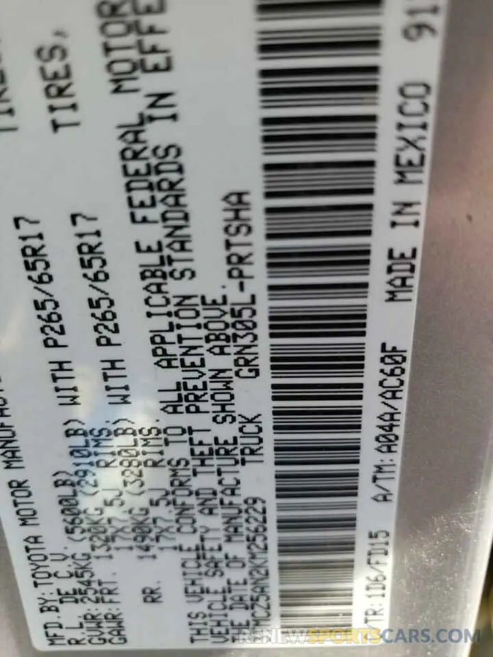10 Photograph of a damaged car 3TMCZ5AN2KM256229 TOYOTA TACOMA 2019