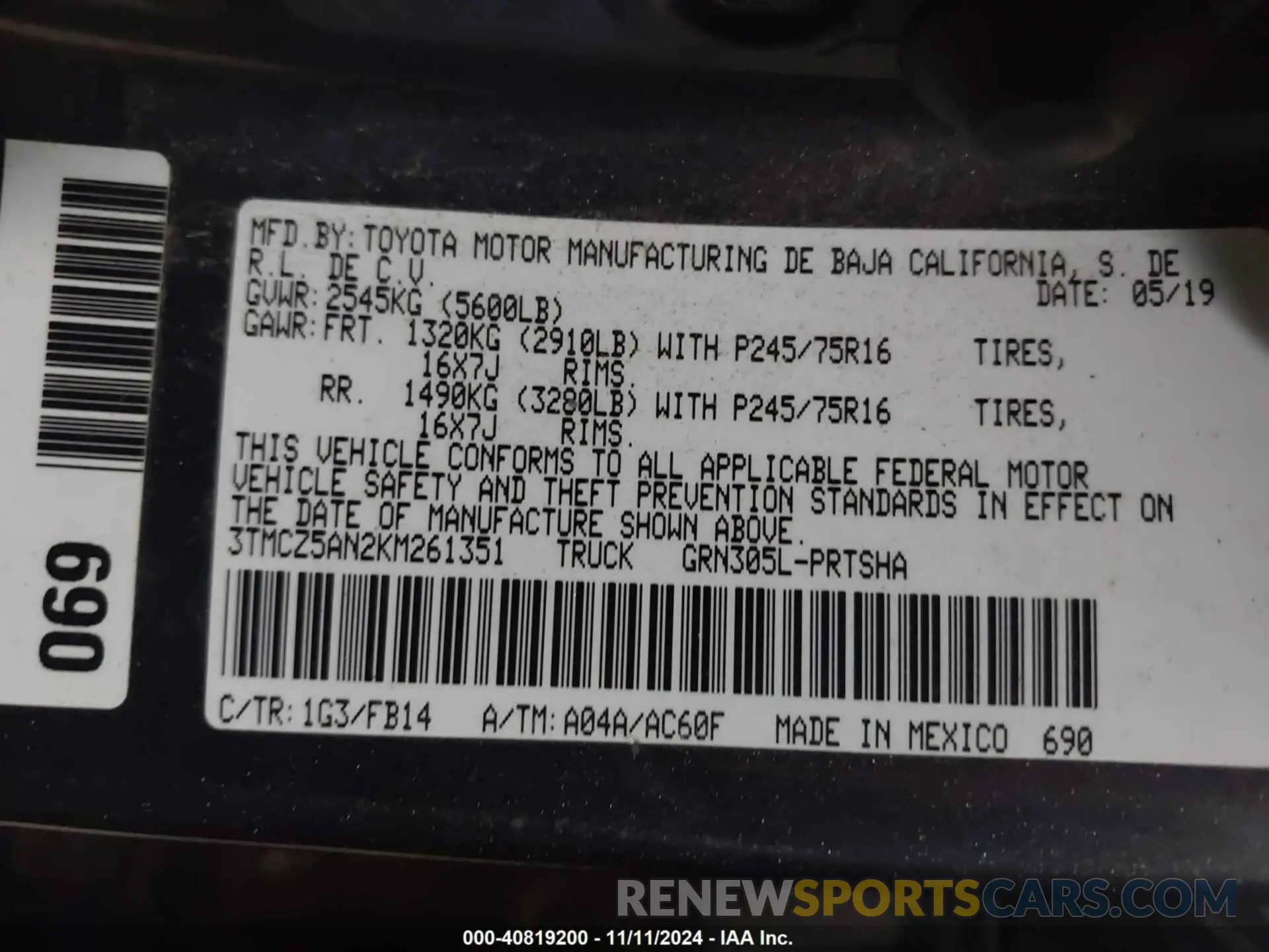 9 Photograph of a damaged car 3TMCZ5AN2KM261351 TOYOTA TACOMA 2019