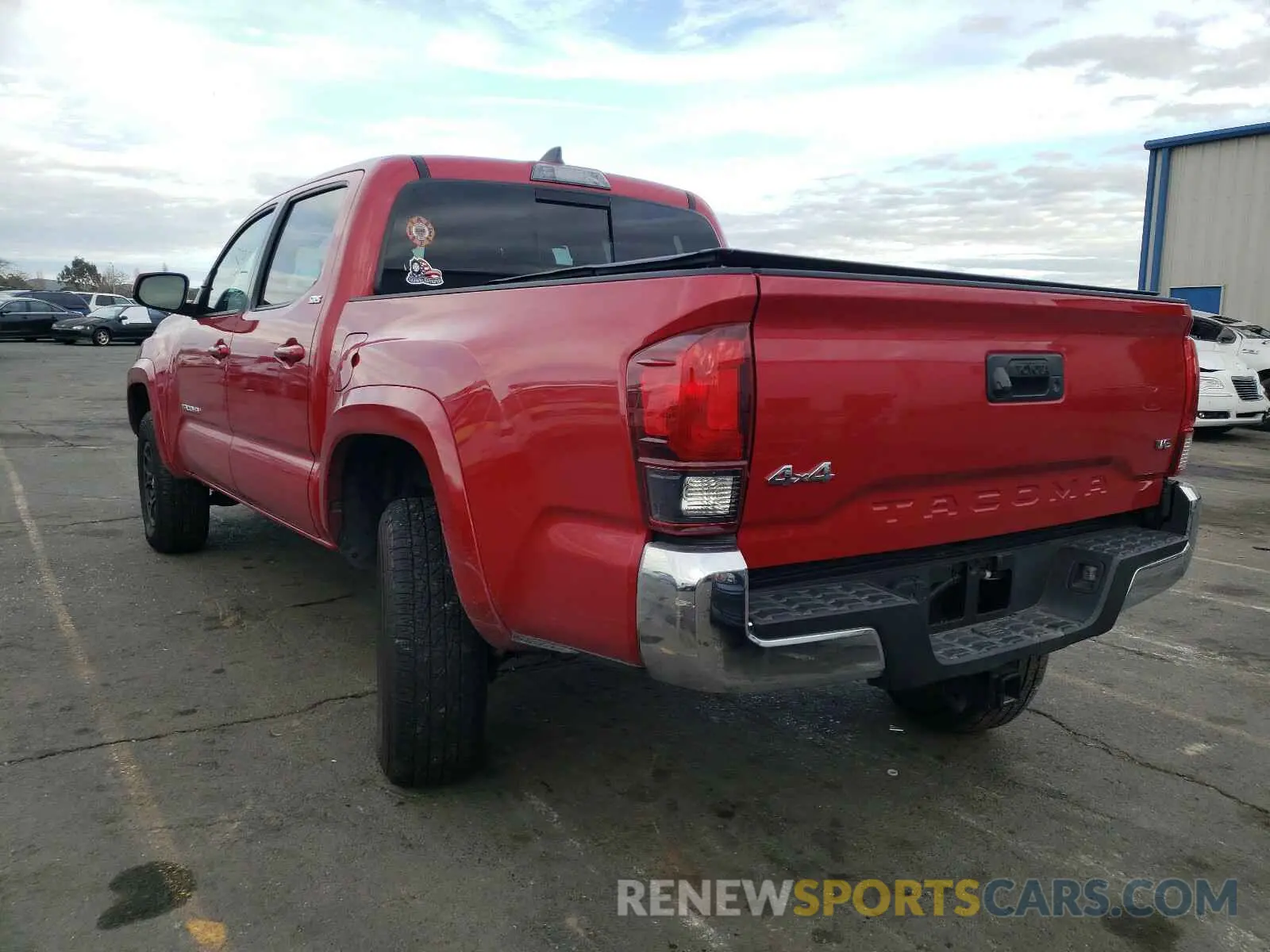 3 Photograph of a damaged car 3TMCZ5AN2KM274150 TOYOTA TACOMA 2019