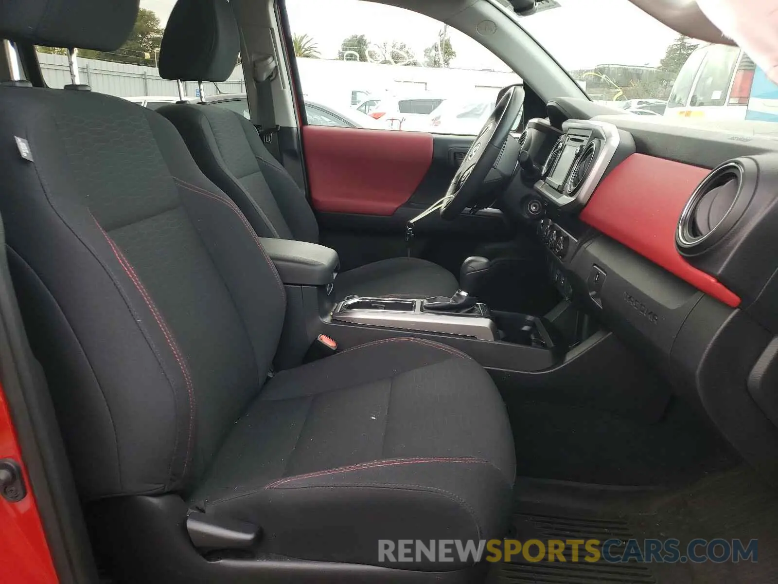 5 Photograph of a damaged car 3TMCZ5AN2KM274150 TOYOTA TACOMA 2019
