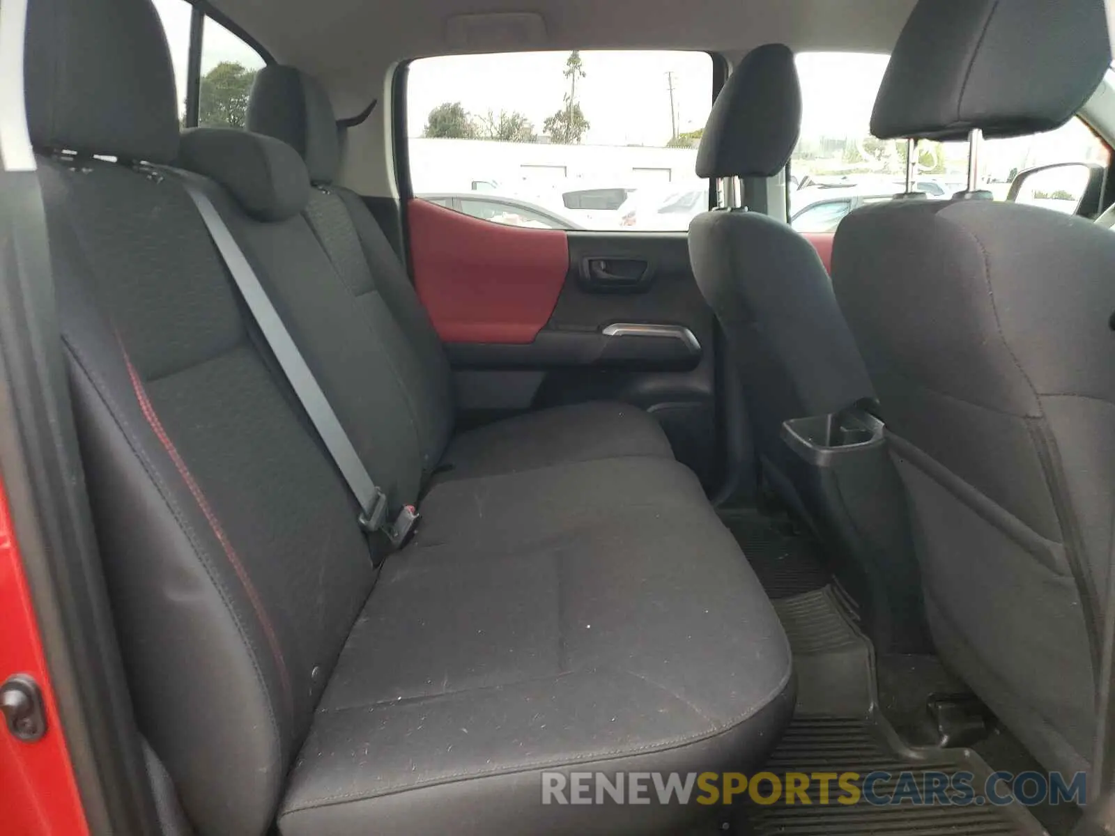 6 Photograph of a damaged car 3TMCZ5AN2KM274150 TOYOTA TACOMA 2019