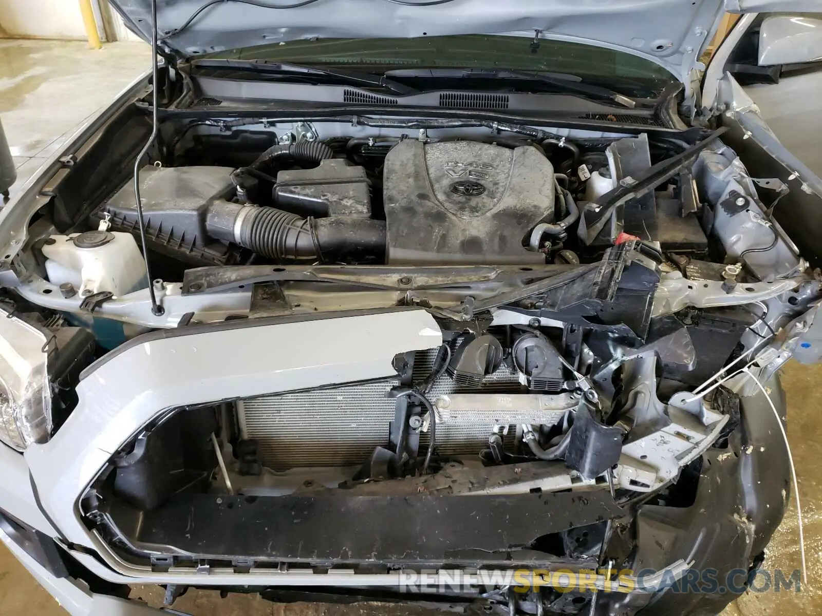 7 Photograph of a damaged car 3TMCZ5AN2KM283785 TOYOTA TACOMA 2019
