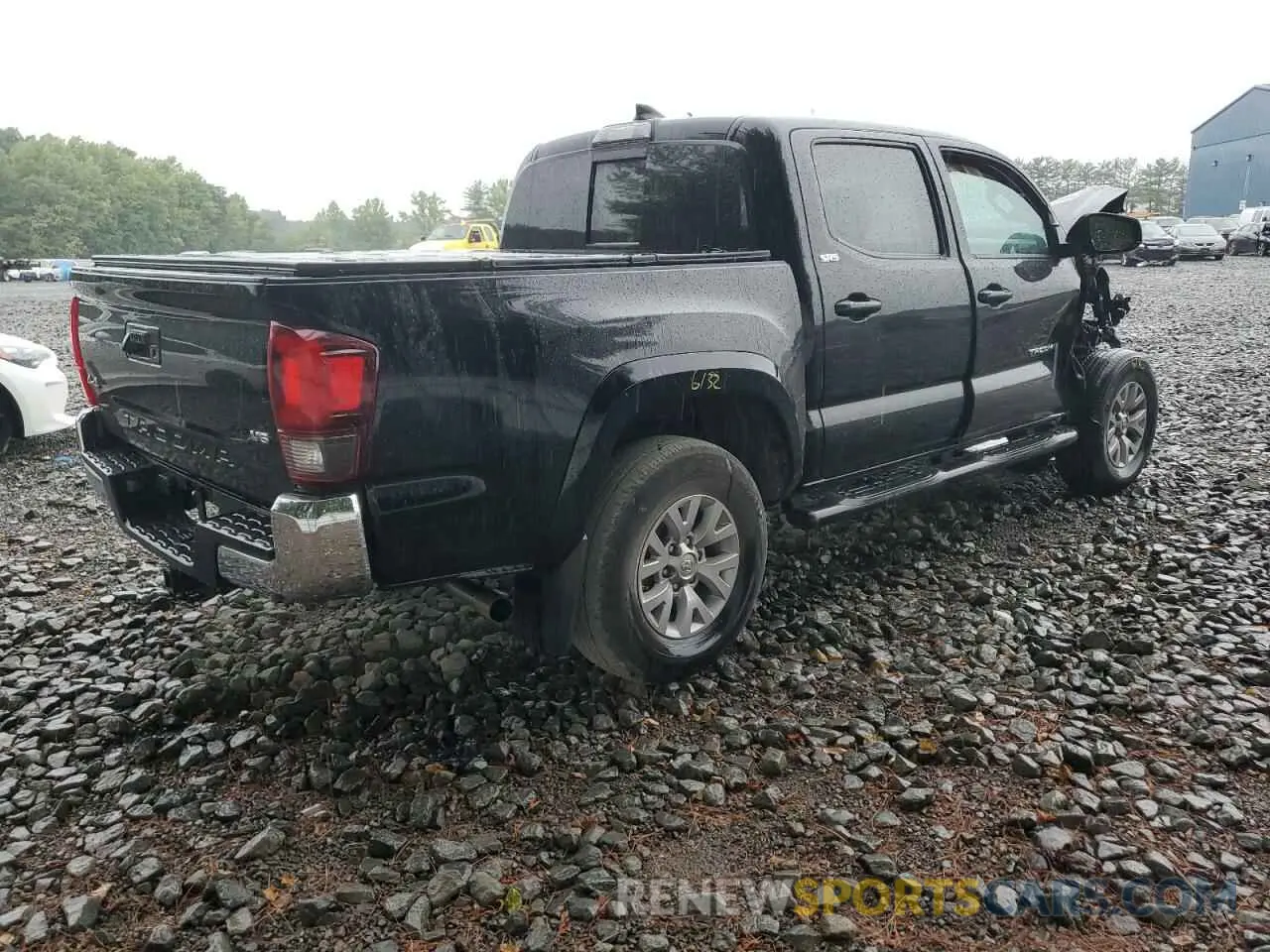 4 Photograph of a damaged car 3TMCZ5AN2KM284886 TOYOTA TACOMA 2019