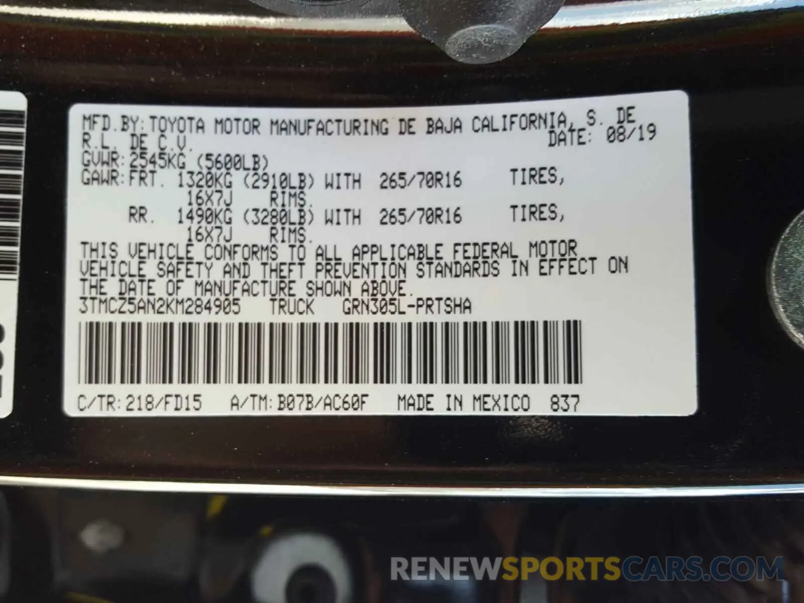 10 Photograph of a damaged car 3TMCZ5AN2KM284905 TOYOTA TACOMA 2019