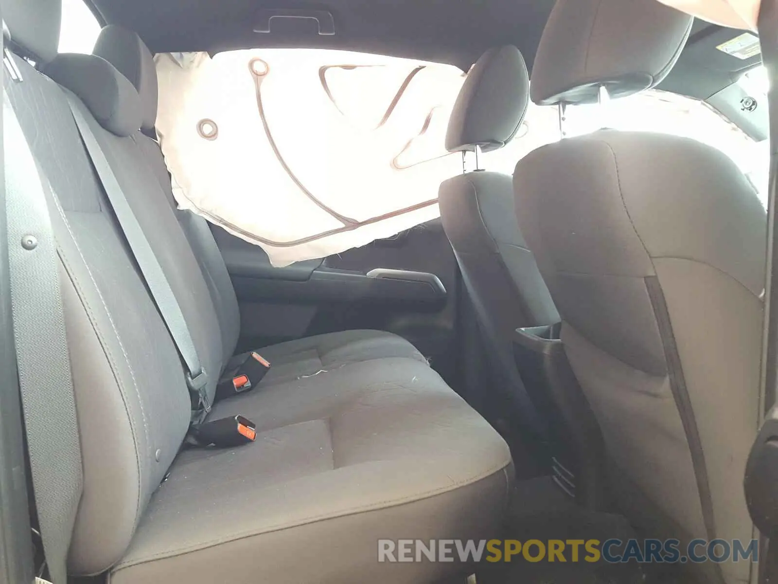 6 Photograph of a damaged car 3TMCZ5AN2KM284905 TOYOTA TACOMA 2019
