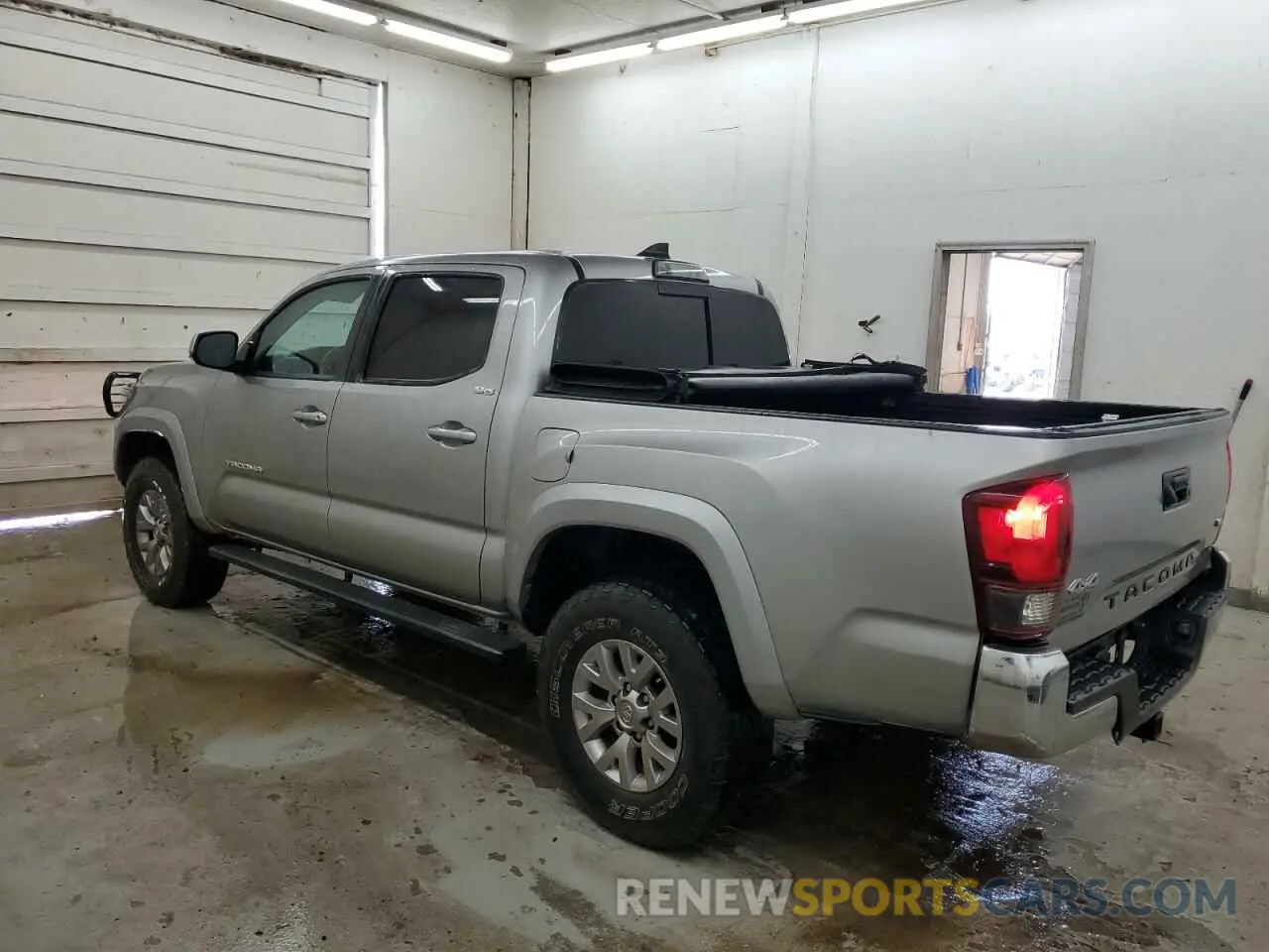 2 Photograph of a damaged car 3TMCZ5AN3KM190984 TOYOTA TACOMA 2019