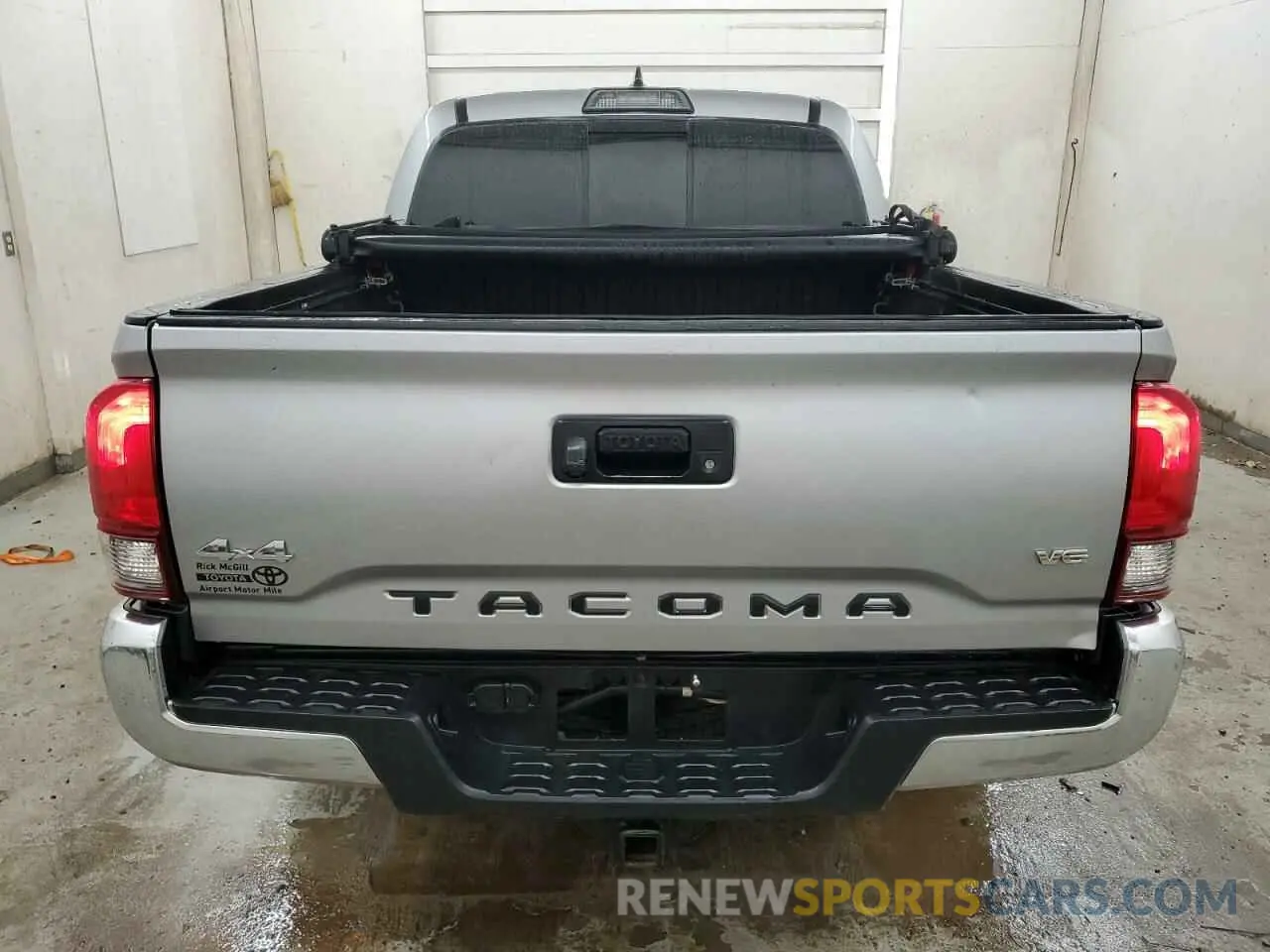 6 Photograph of a damaged car 3TMCZ5AN3KM190984 TOYOTA TACOMA 2019