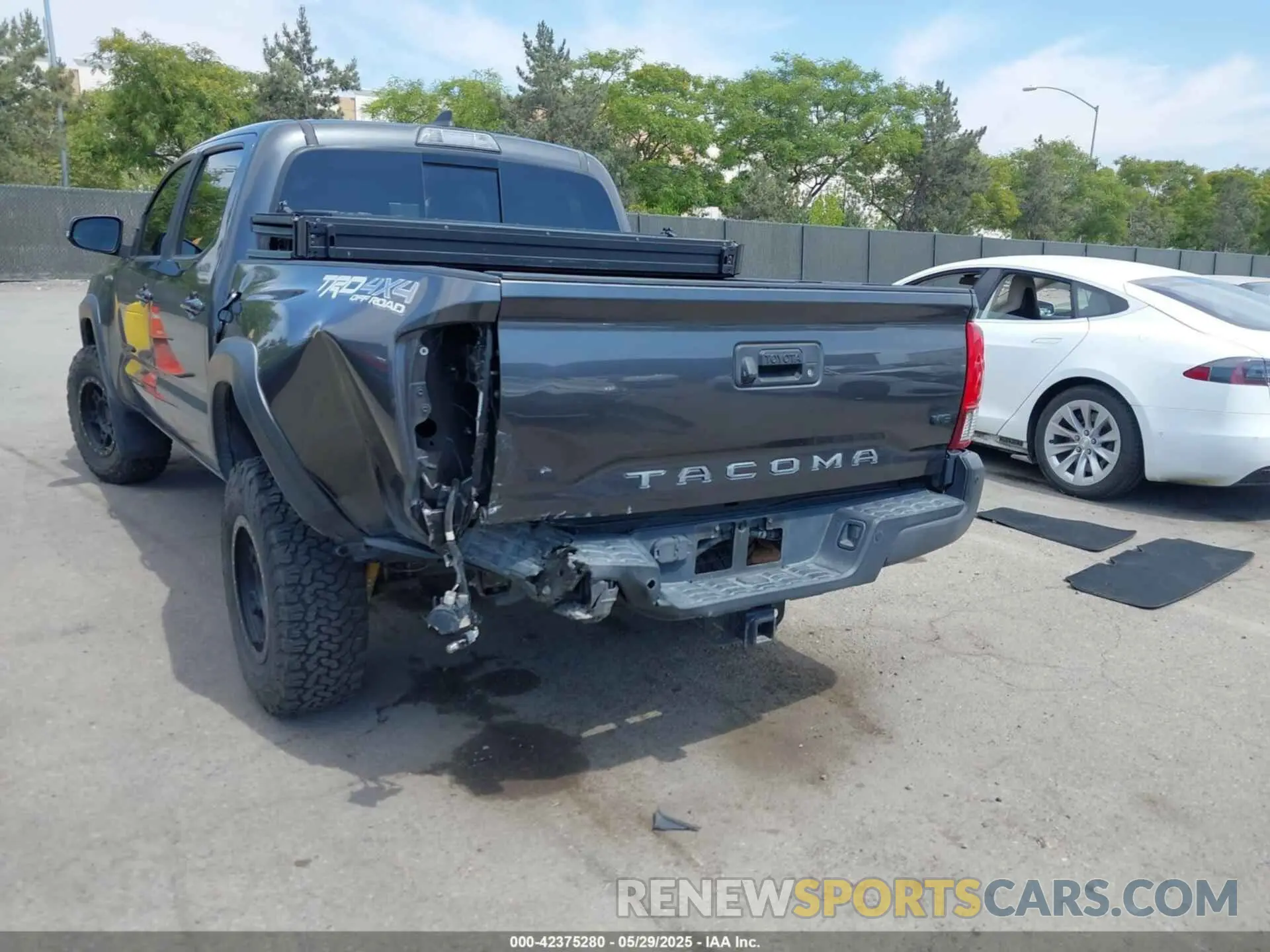 6 Photograph of a damaged car 3TMCZ5AN3KM207783 TOYOTA TACOMA 2019