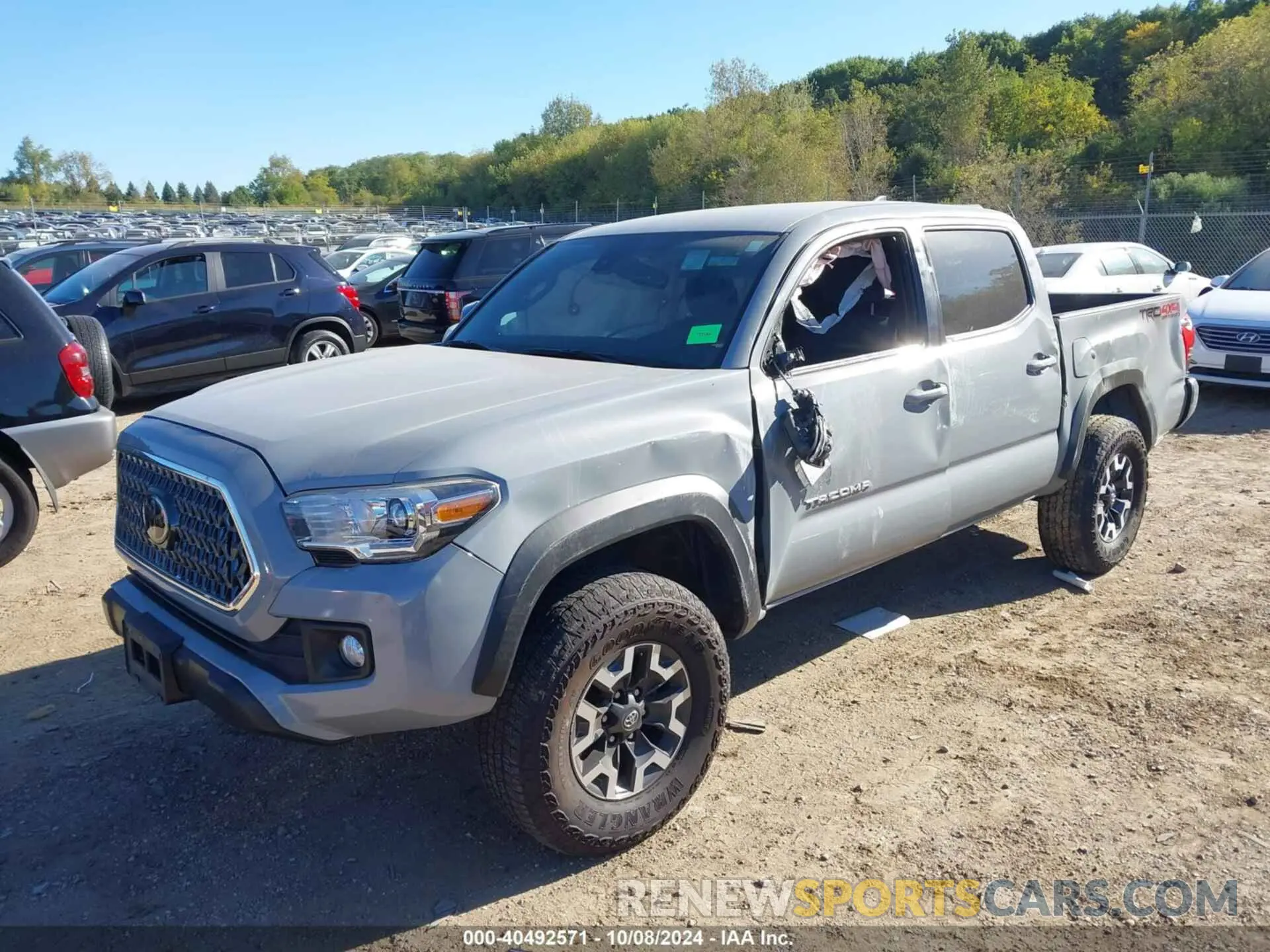 2 Photograph of a damaged car 3TMCZ5AN3KM232313 TOYOTA TACOMA 2019