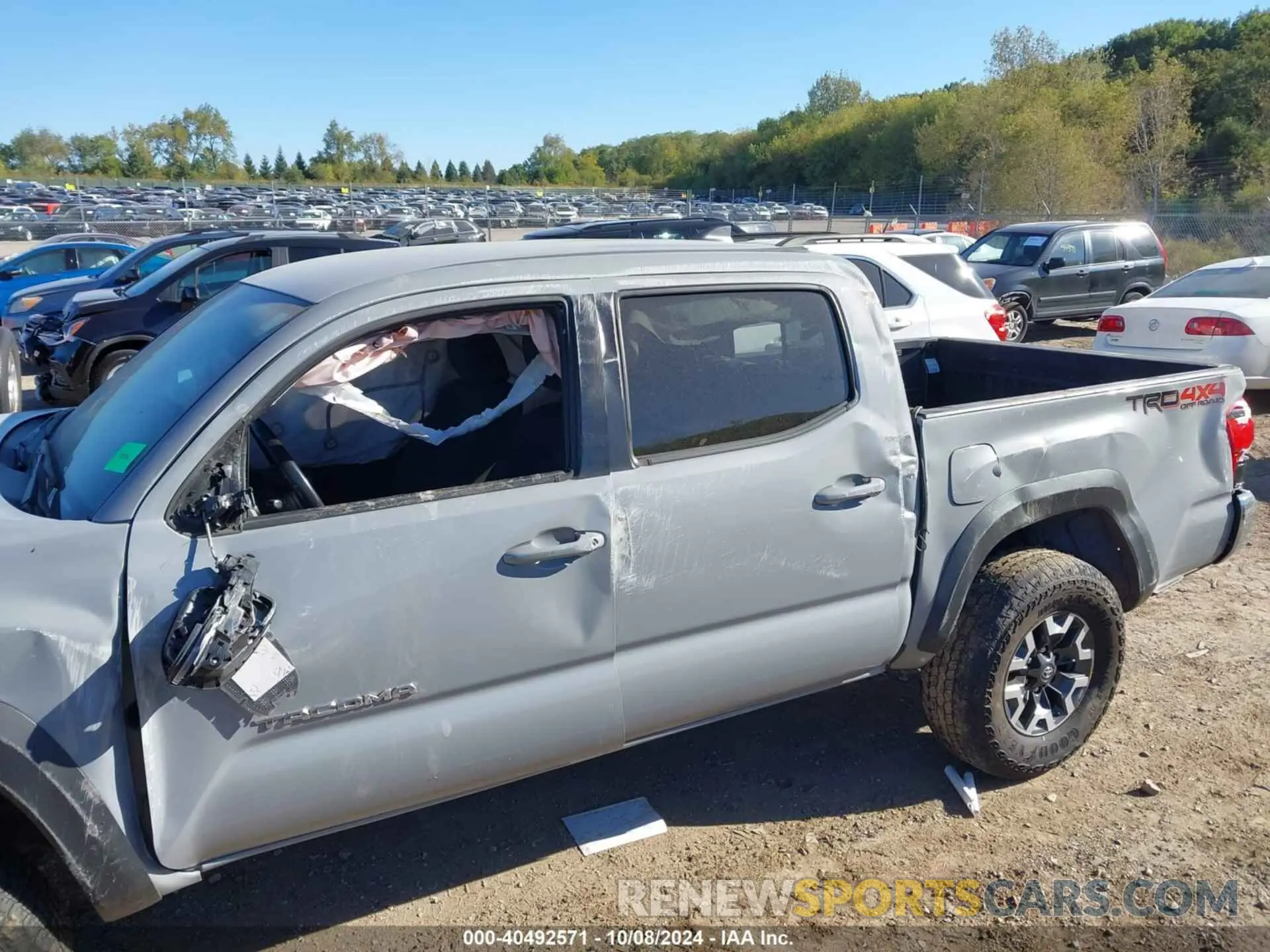 6 Photograph of a damaged car 3TMCZ5AN3KM232313 TOYOTA TACOMA 2019