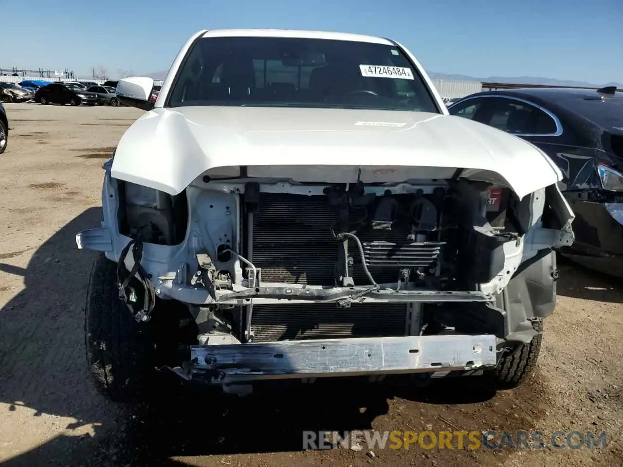 5 Photograph of a damaged car 3TMCZ5AN3KM239973 TOYOTA TACOMA 2019