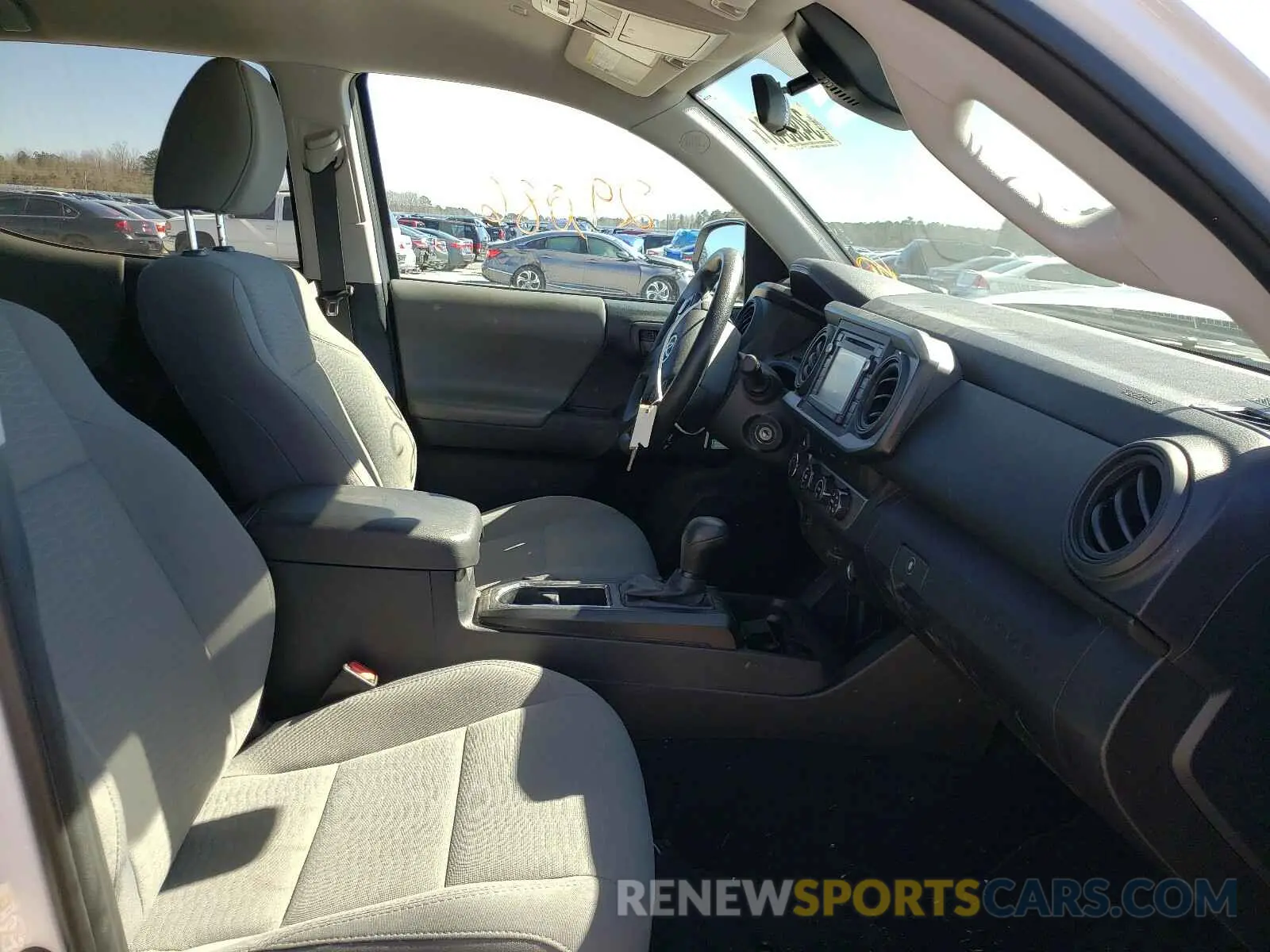 5 Photograph of a damaged car 3TMCZ5AN3KM250603 TOYOTA TACOMA 2019