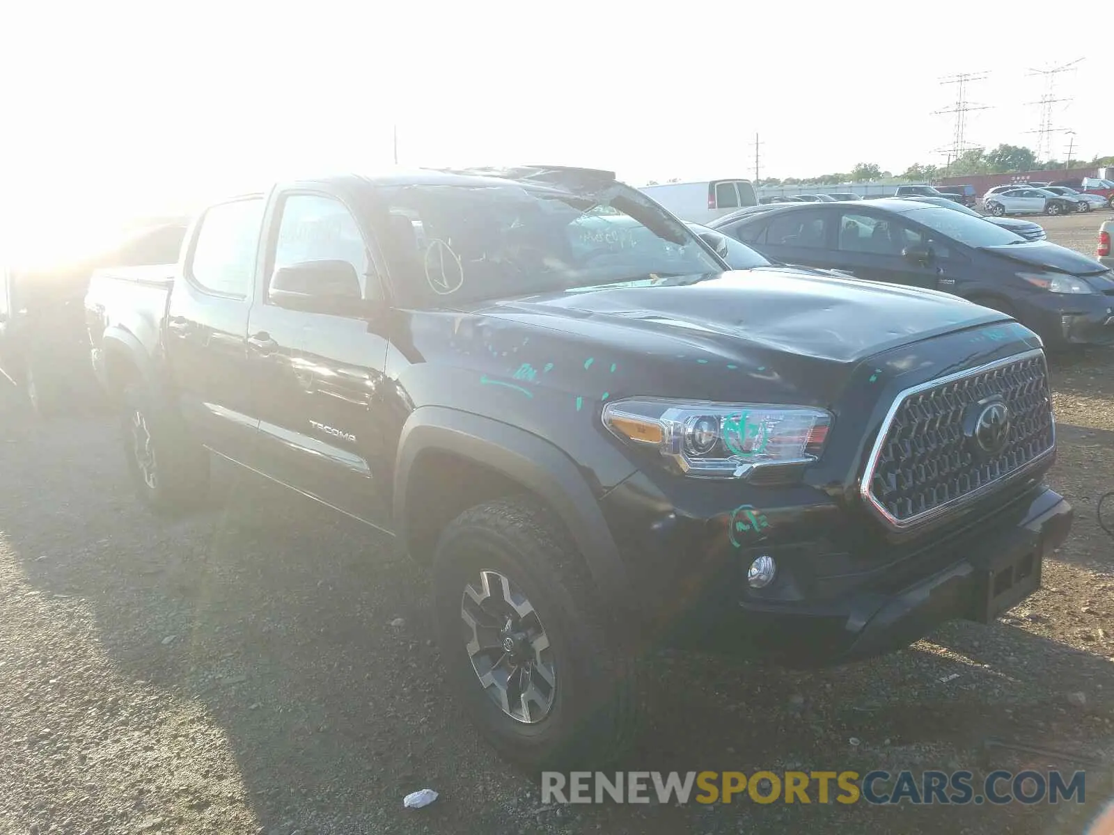 1 Photograph of a damaged car 3TMCZ5AN4KM196275 TOYOTA TACOMA 2019