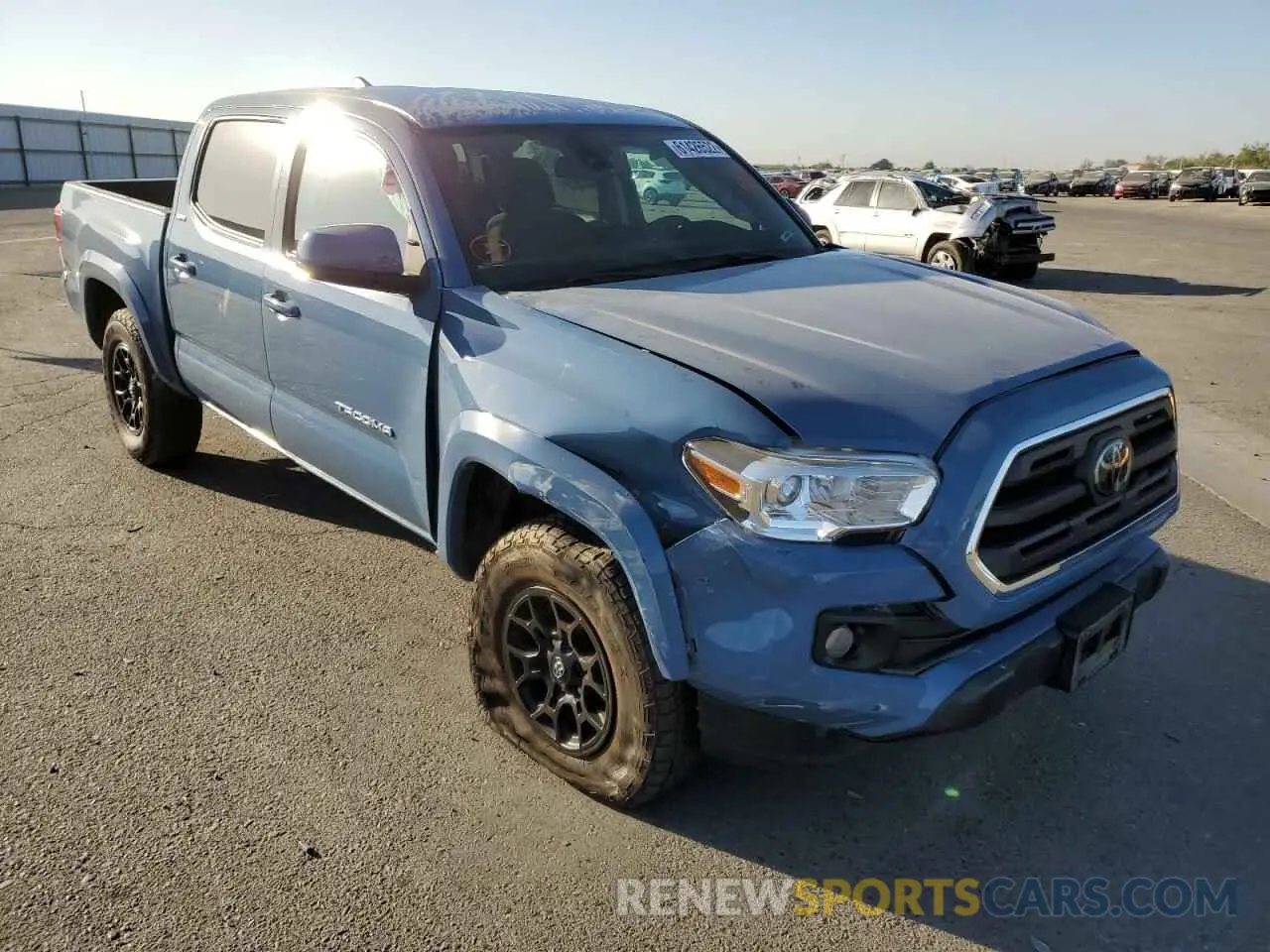 1 Photograph of a damaged car 3TMCZ5AN4KM199550 TOYOTA TACOMA 2019