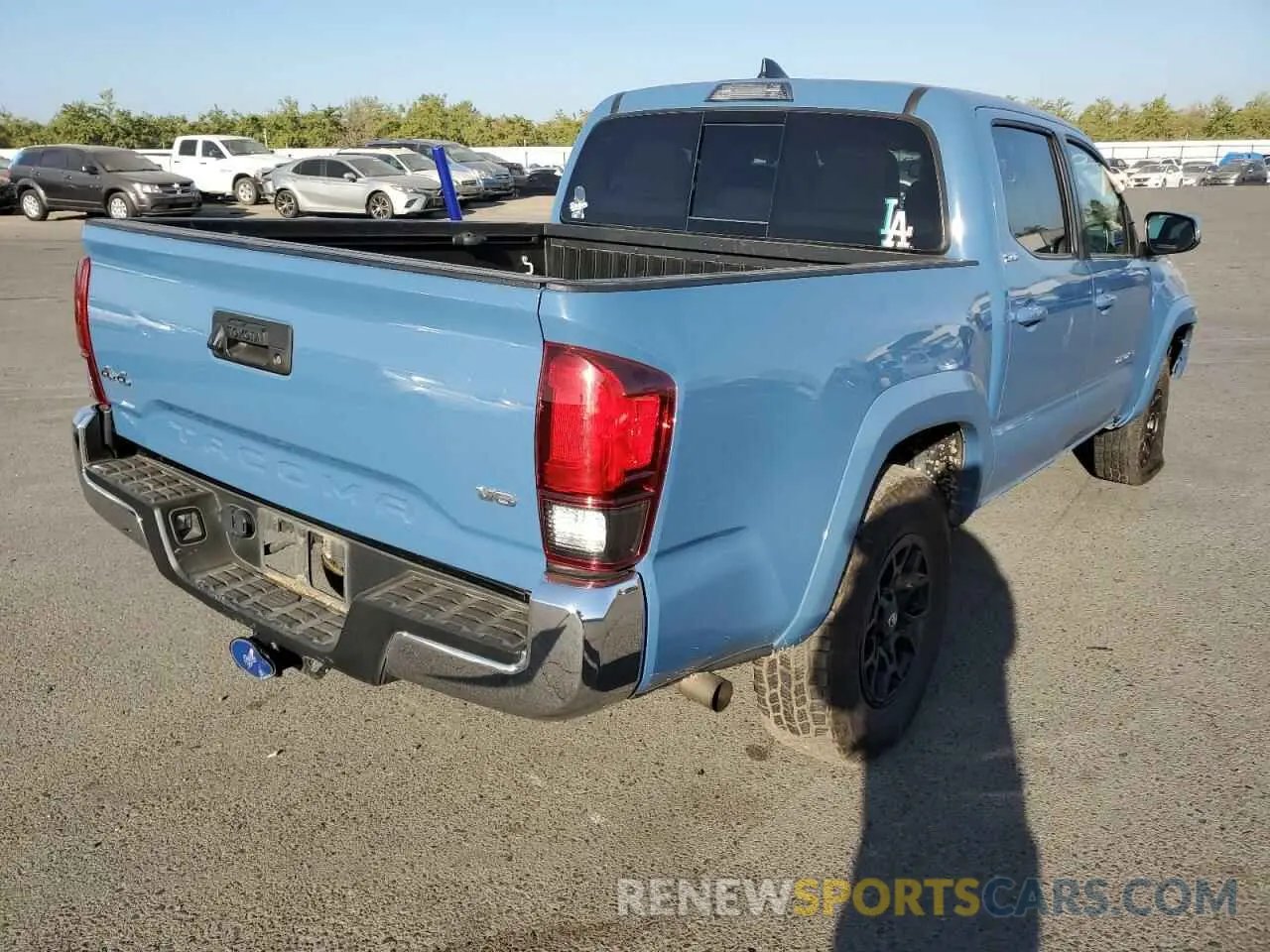 4 Photograph of a damaged car 3TMCZ5AN4KM199550 TOYOTA TACOMA 2019