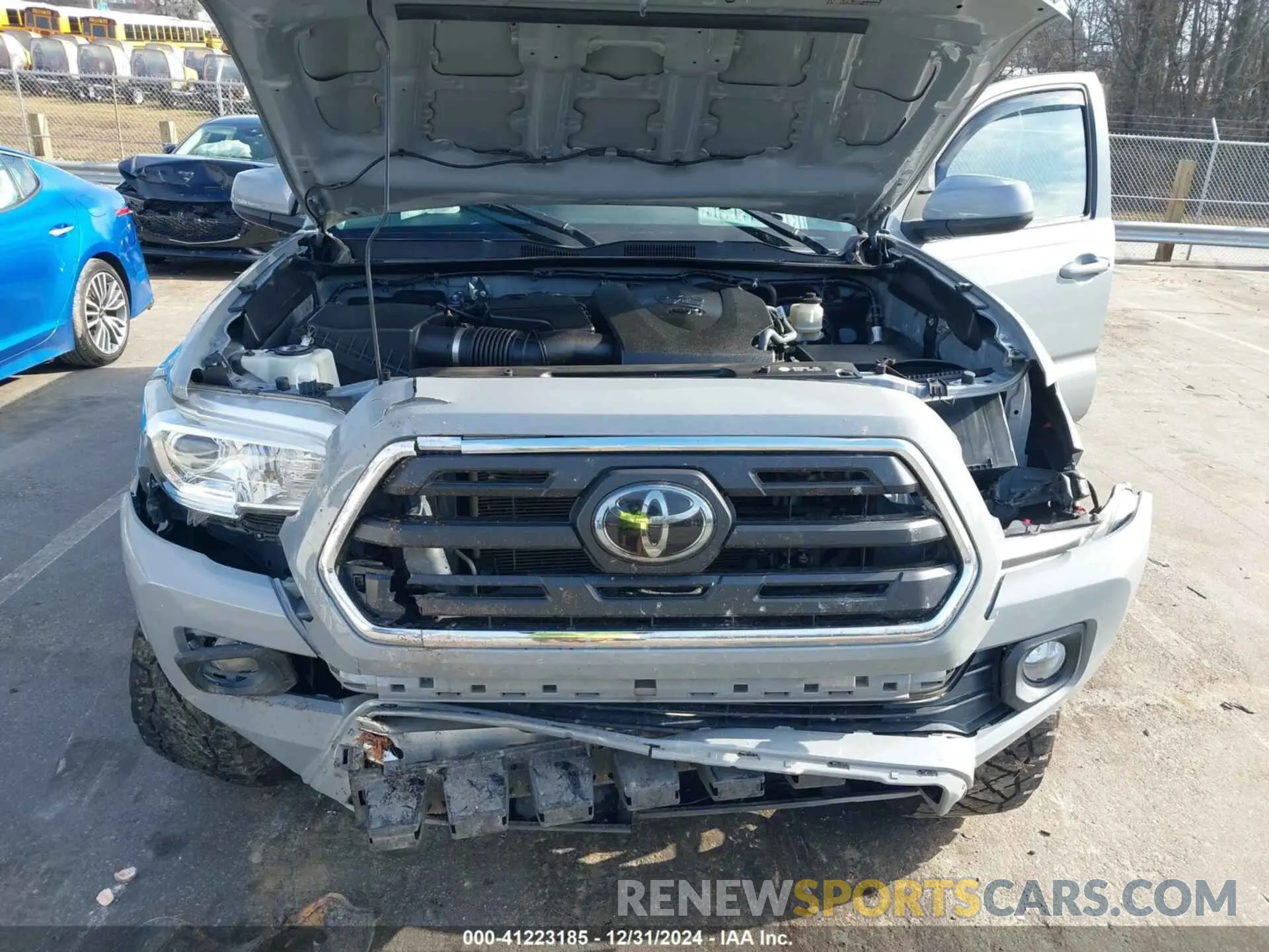 10 Фотография поврежденного автомобиля 3TMCZ5AN4KM204455 TOYOTA TACOMA 2019