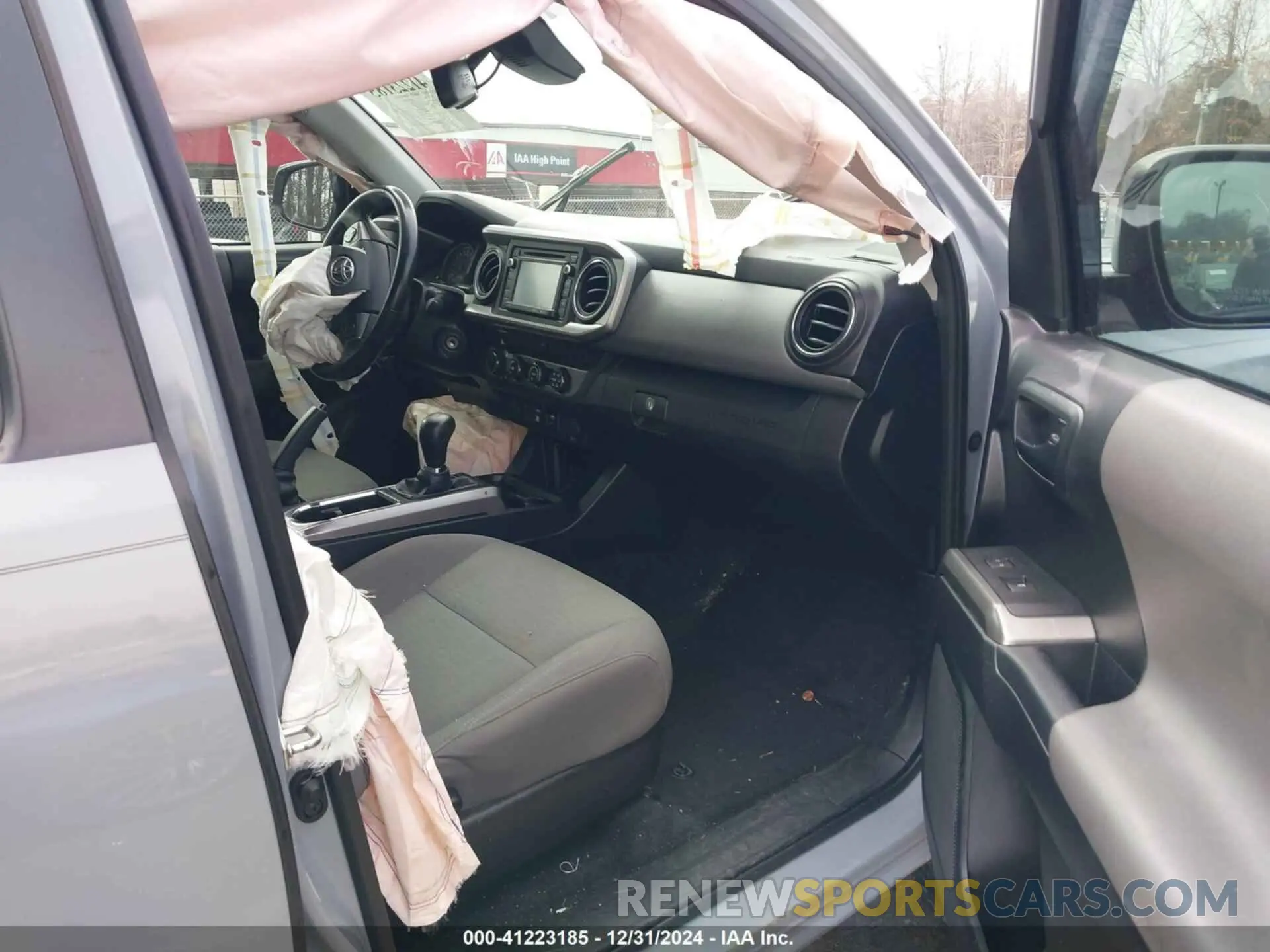 5 Фотография поврежденного автомобиля 3TMCZ5AN4KM204455 TOYOTA TACOMA 2019