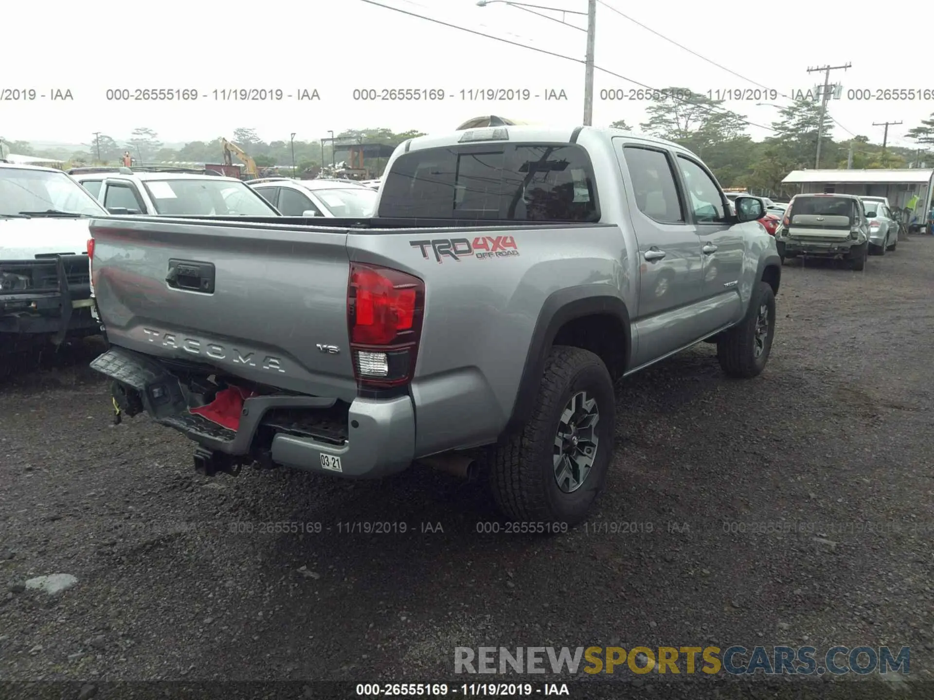 4 Photograph of a damaged car 3TMCZ5AN4KM225211 TOYOTA TACOMA 2019