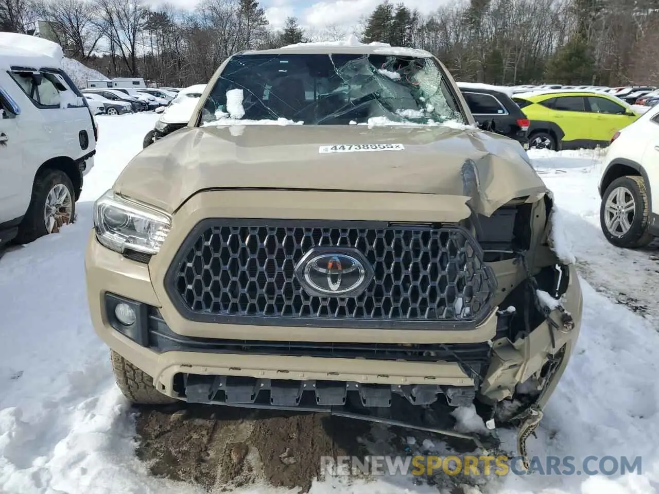 5 Photograph of a damaged car 3TMCZ5AN4KM234863 TOYOTA TACOMA 2019