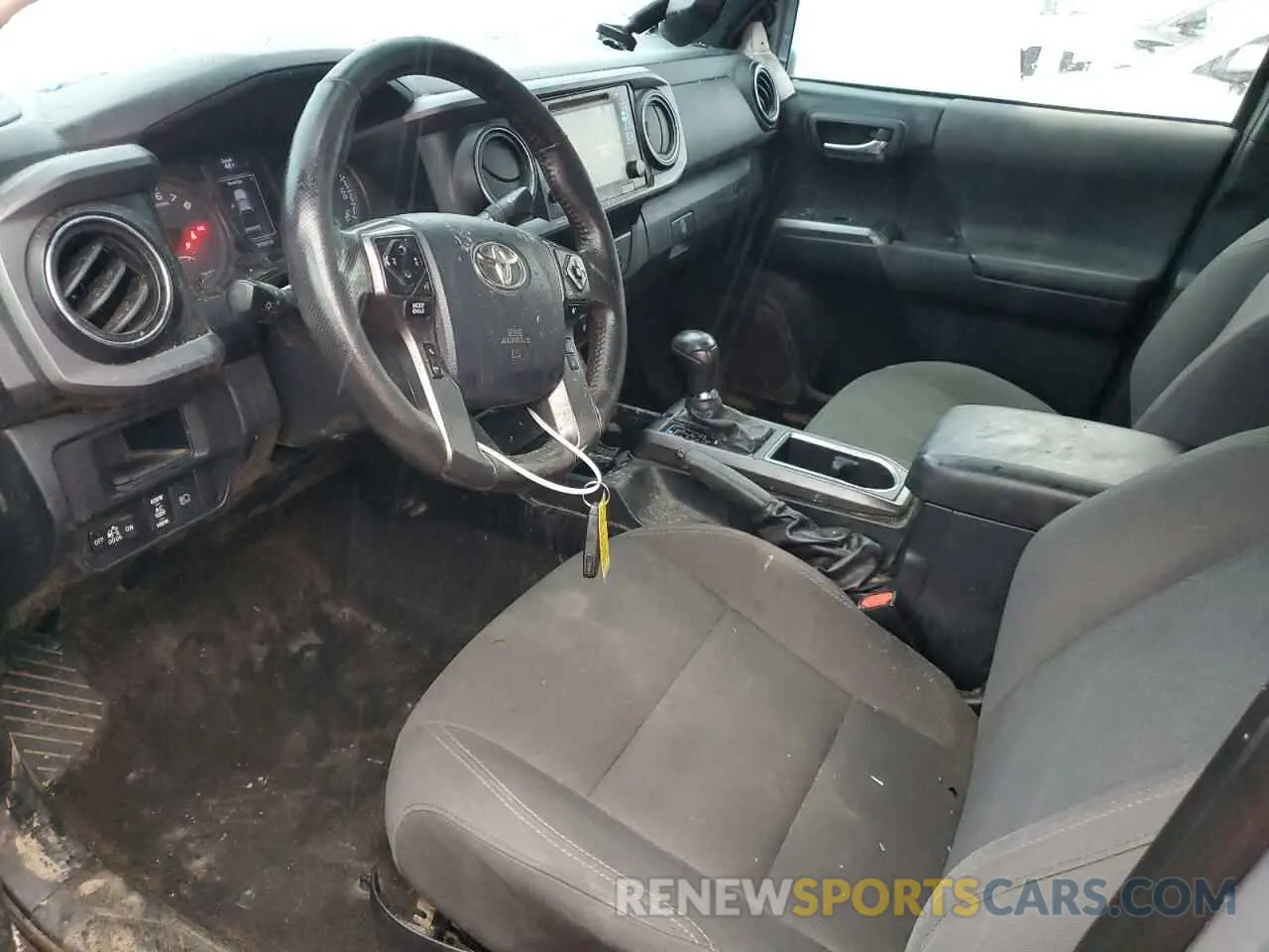 7 Photograph of a damaged car 3TMCZ5AN4KM239089 TOYOTA TACOMA 2019