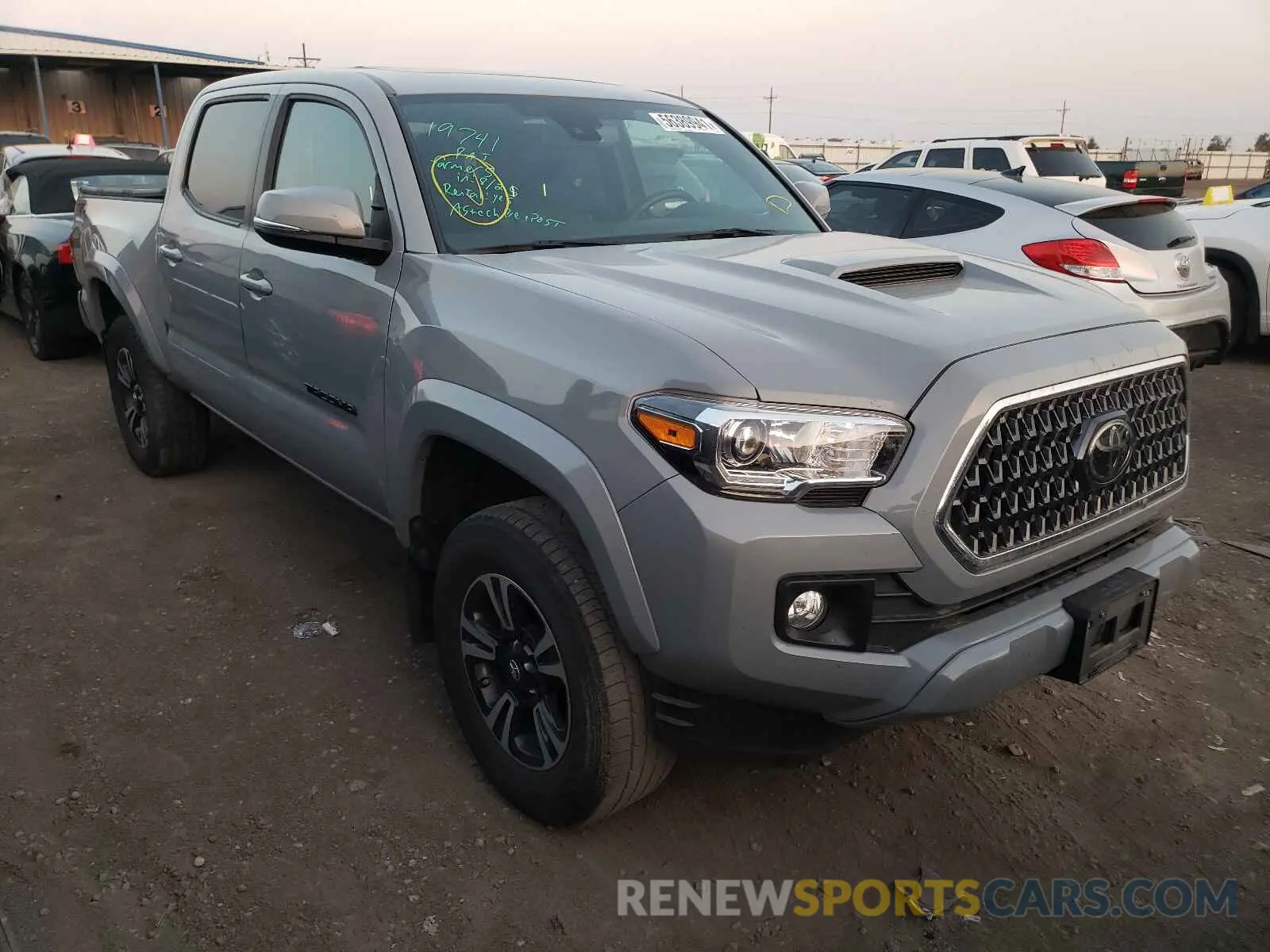 1 Photograph of a damaged car 3TMCZ5AN4KM287904 TOYOTA TACOMA 2019