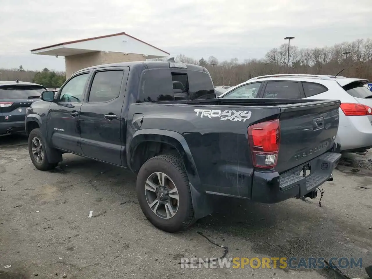2 Фотография поврежденного автомобиля 3TMCZ5AN5KM223709 TOYOTA TACOMA 2019