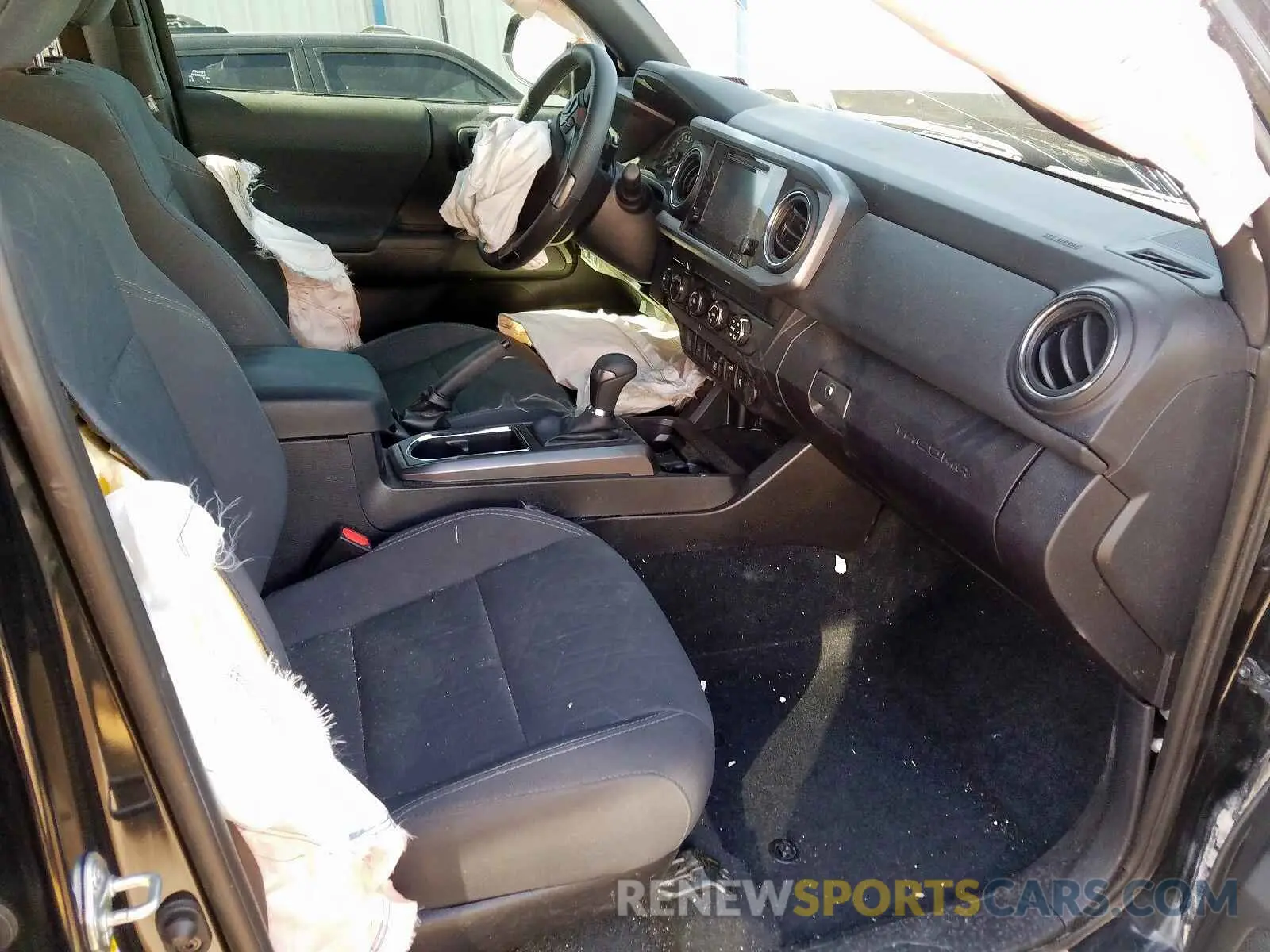 5 Photograph of a damaged car 3TMCZ5AN5KM283649 TOYOTA TACOMA 2019