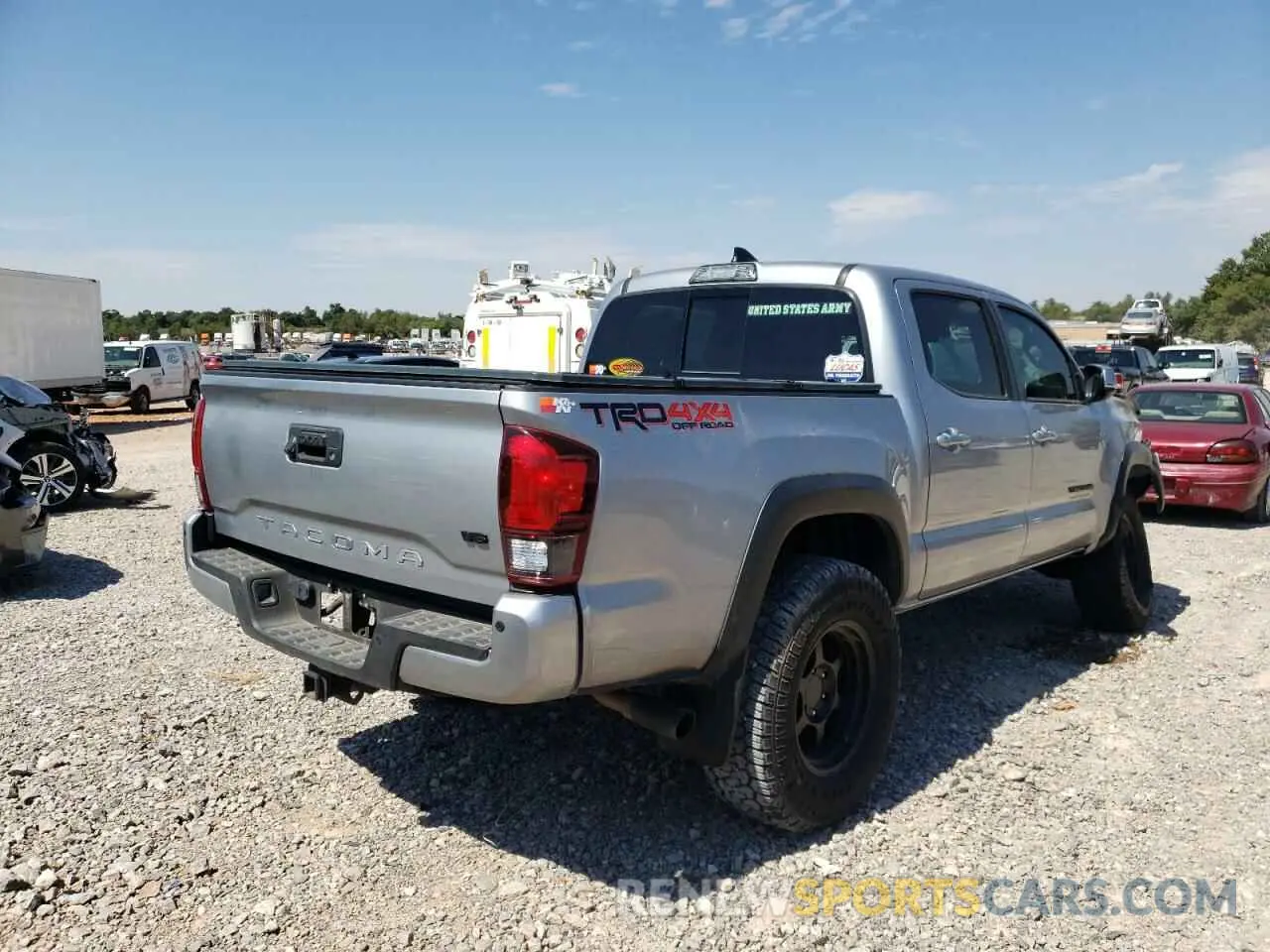 4 Фотография поврежденного автомобиля 3TMCZ5AN6KM219538 TOYOTA TACOMA 2019