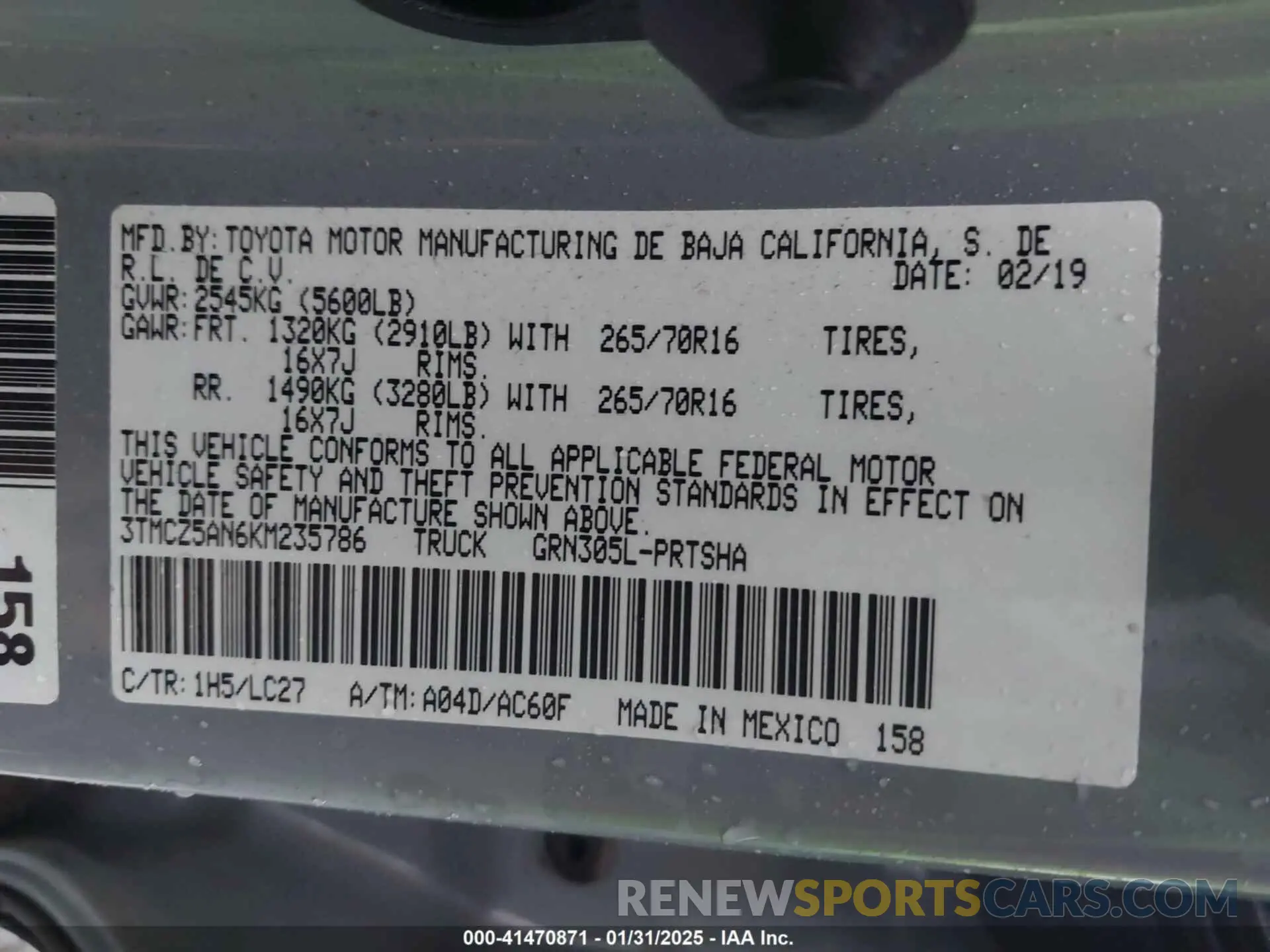 9 Photograph of a damaged car 3TMCZ5AN6KM235786 TOYOTA TACOMA 2019