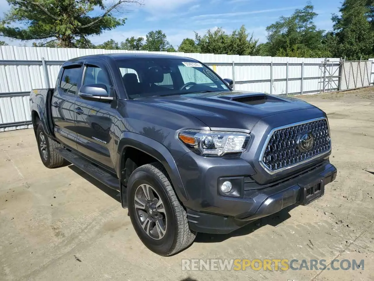 1 Photograph of a damaged car 3TMCZ5AN6KM241197 TOYOTA TACOMA 2019