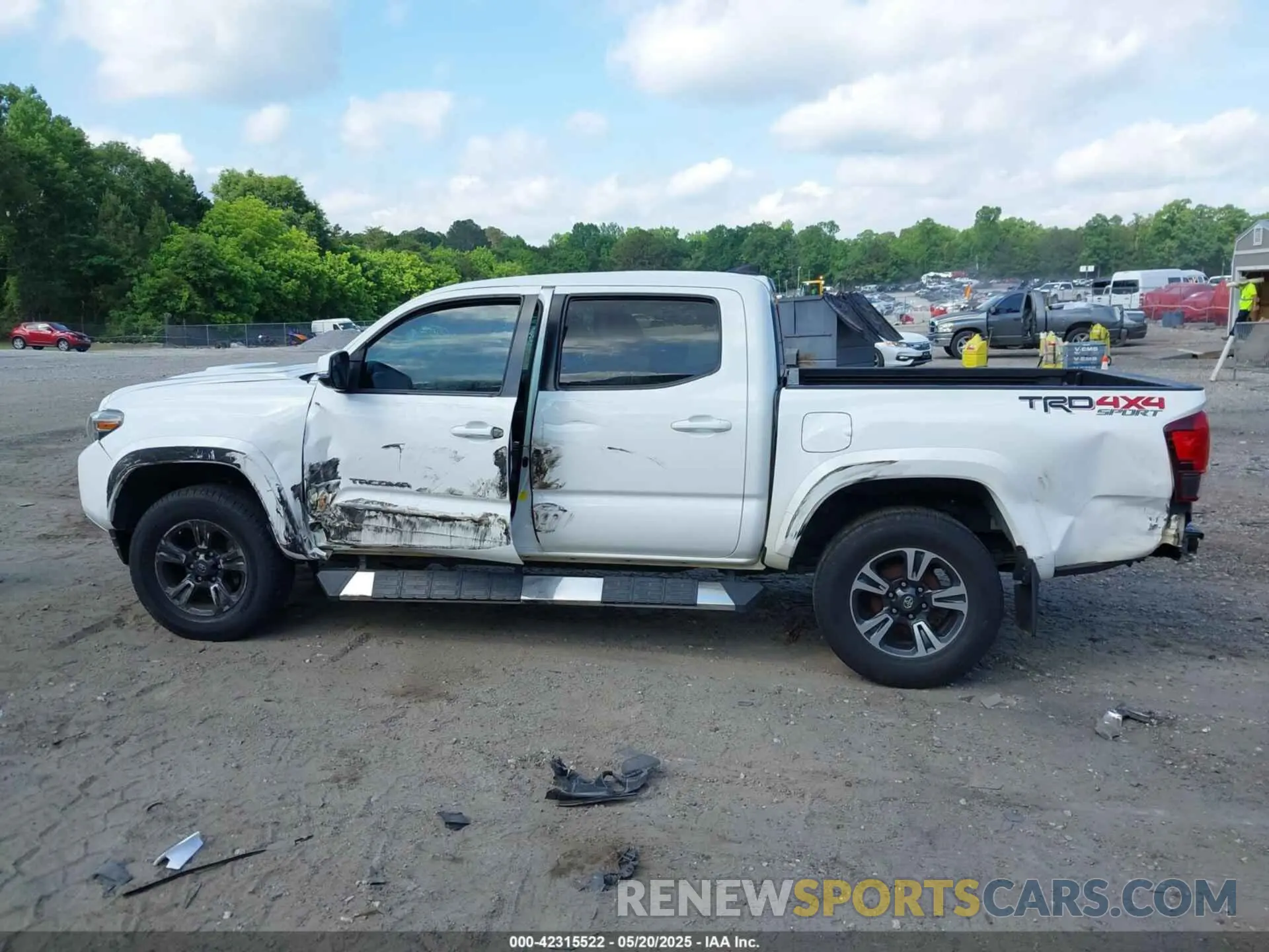 14 Photograph of a damaged car 3TMCZ5AN6KM253480 TOYOTA TACOMA 2019