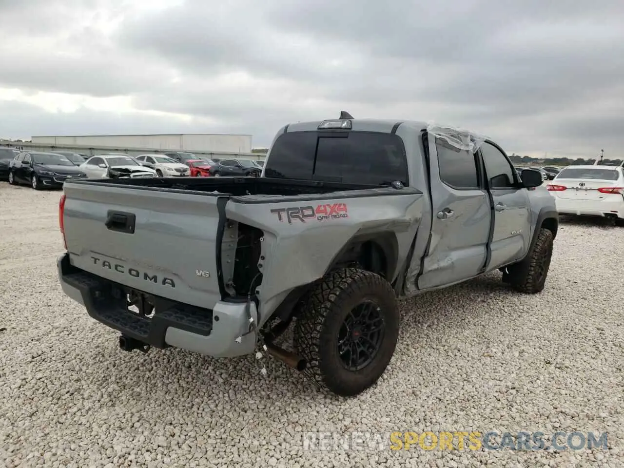 4 Photograph of a damaged car 3TMCZ5AN6KM258095 TOYOTA TACOMA 2019