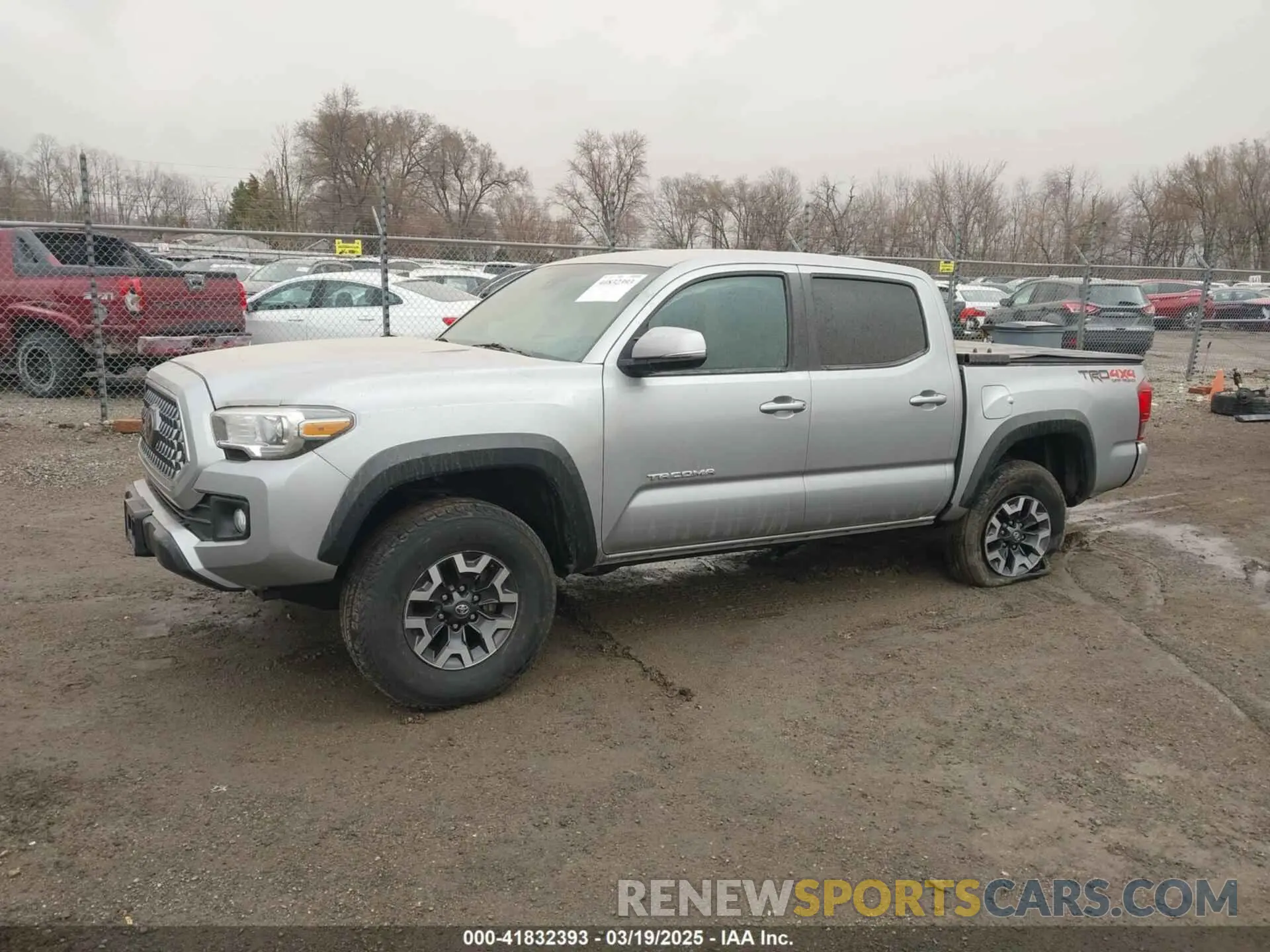 2 Фотография поврежденного автомобиля 3TMCZ5AN7KM246599 TOYOTA TACOMA 2019