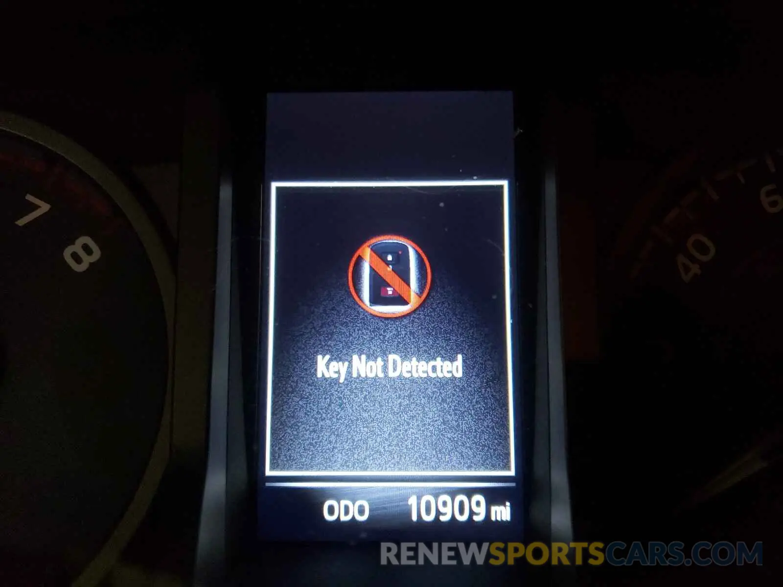 8 Photograph of a damaged car 3TMCZ5AN7KM255349 TOYOTA TACOMA 2019