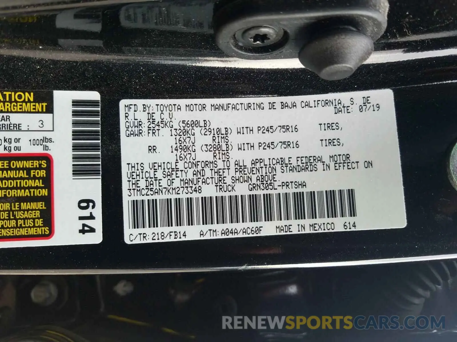 10 Photograph of a damaged car 3TMCZ5AN7KM273348 TOYOTA TACOMA 2019