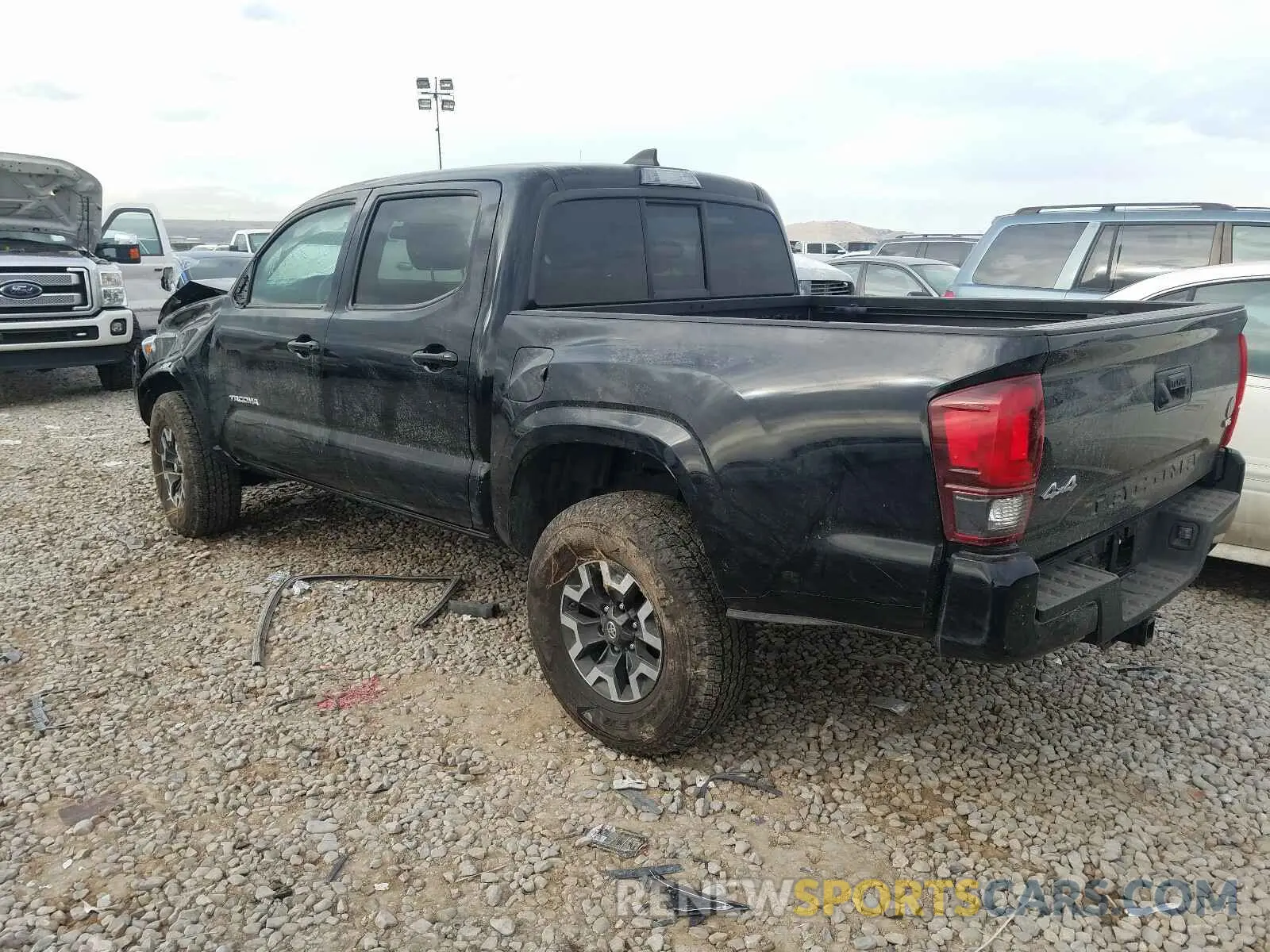 3 Photograph of a damaged car 3TMCZ5AN7KM273348 TOYOTA TACOMA 2019