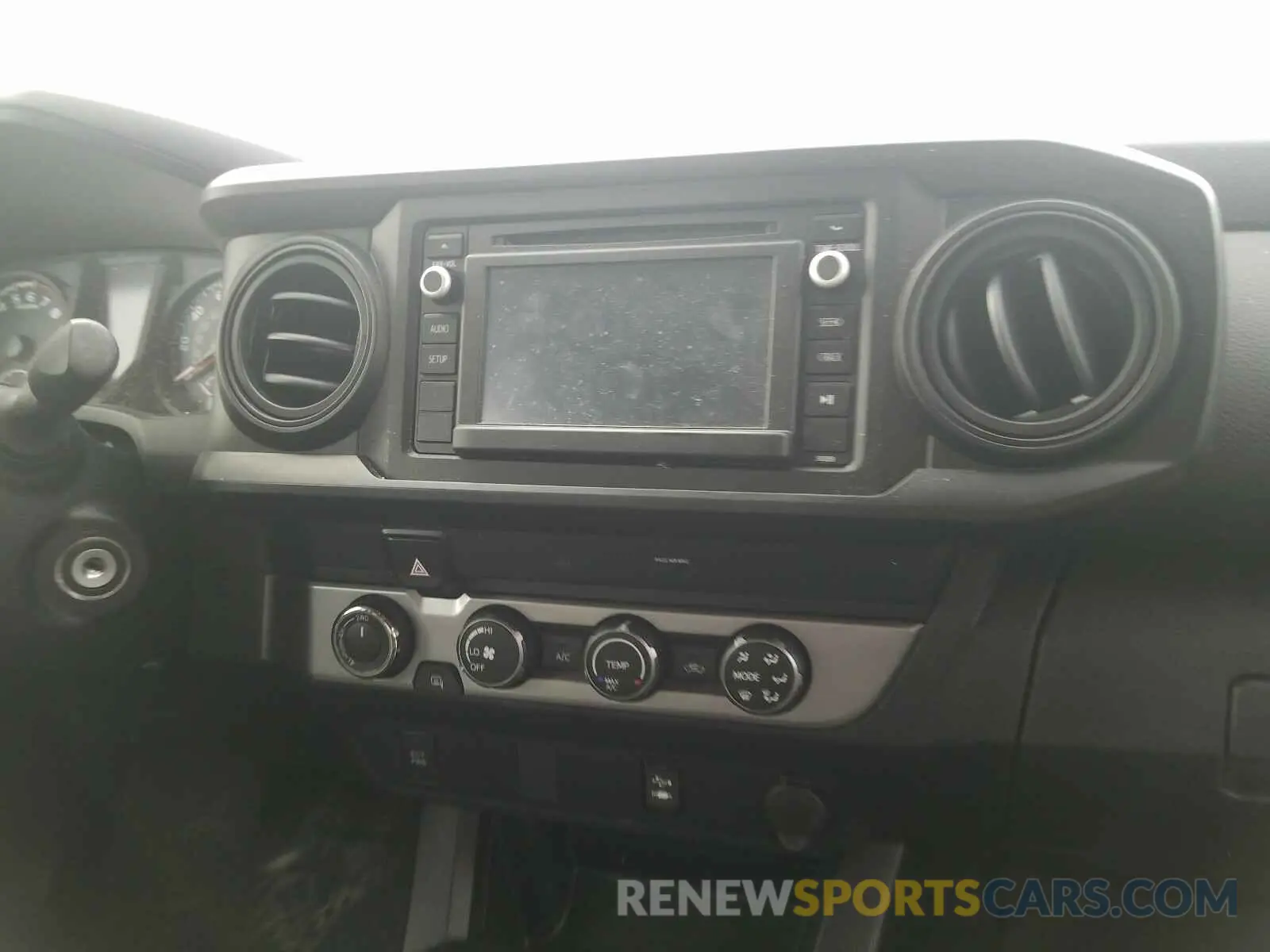 9 Photograph of a damaged car 3TMCZ5AN7KM273348 TOYOTA TACOMA 2019