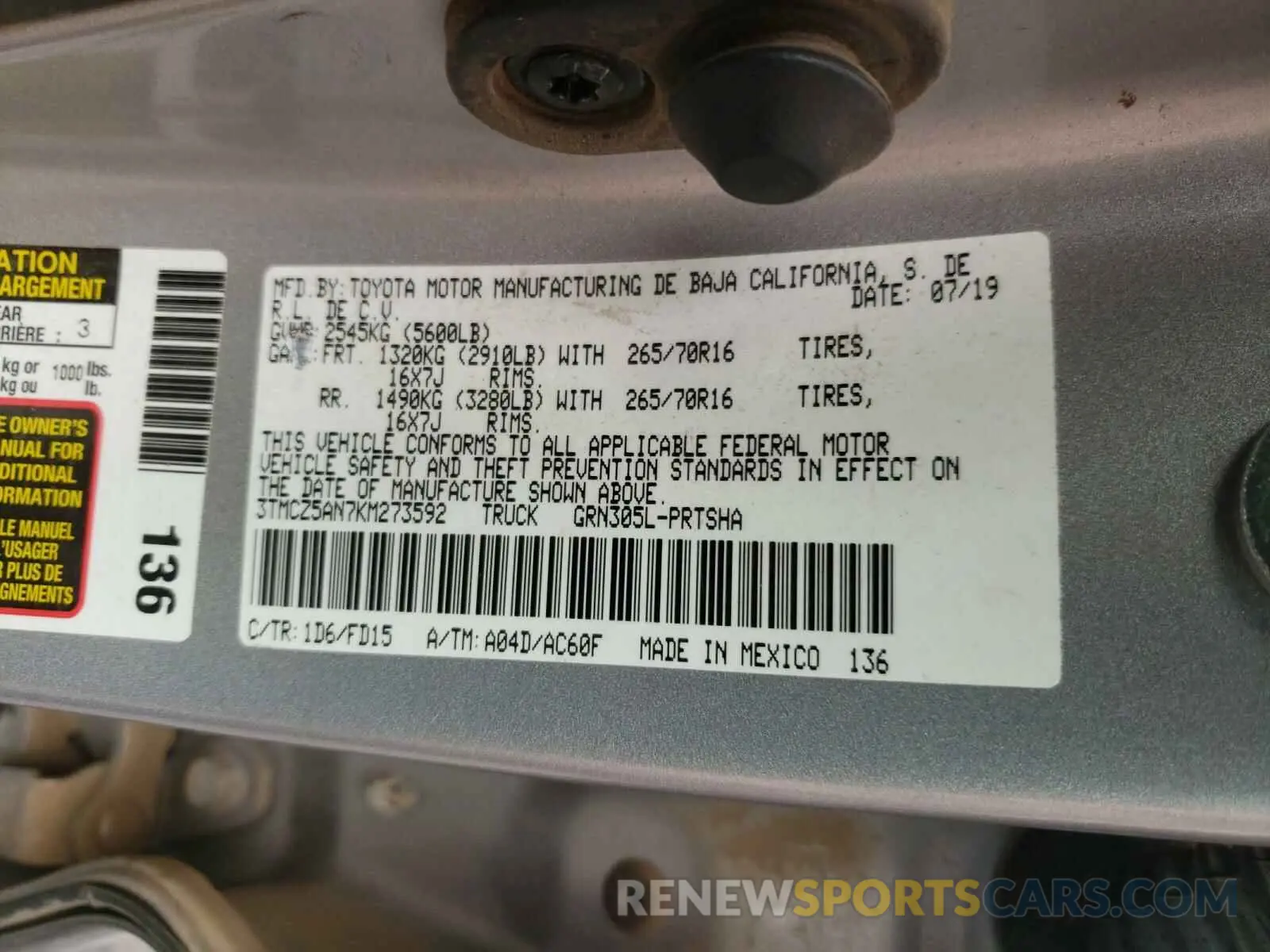 10 Photograph of a damaged car 3TMCZ5AN7KM273592 TOYOTA TACOMA 2019