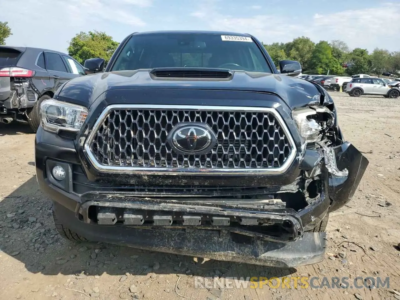 5 Photograph of a damaged car 3TMCZ5AN7KM279134 TOYOTA TACOMA 2019