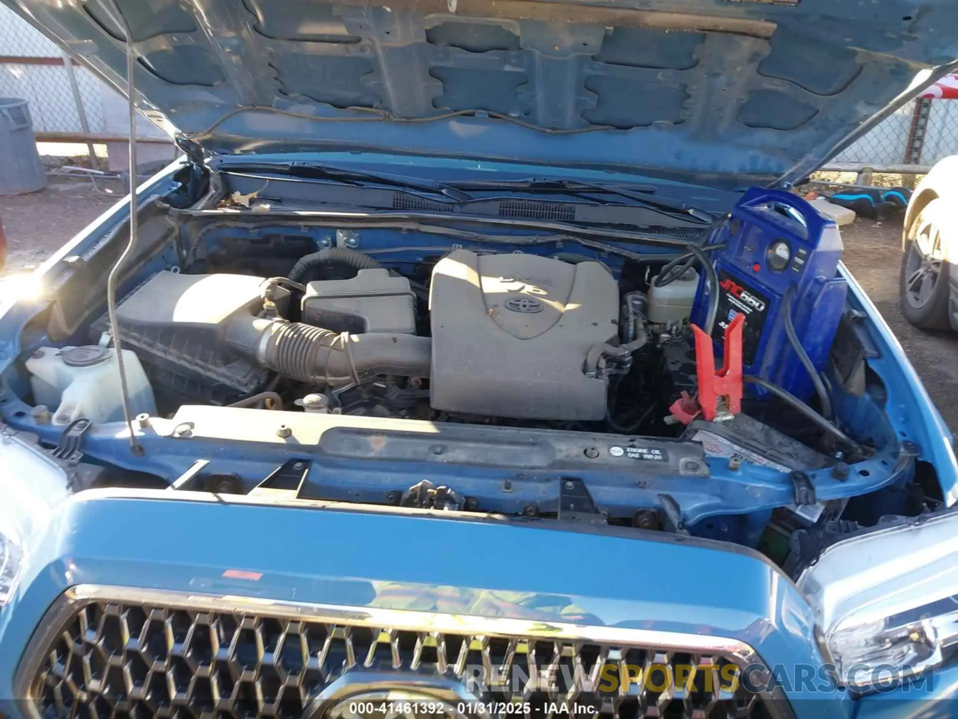 10 Photograph of a damaged car 3TMCZ5AN8KM192469 TOYOTA TACOMA 2019