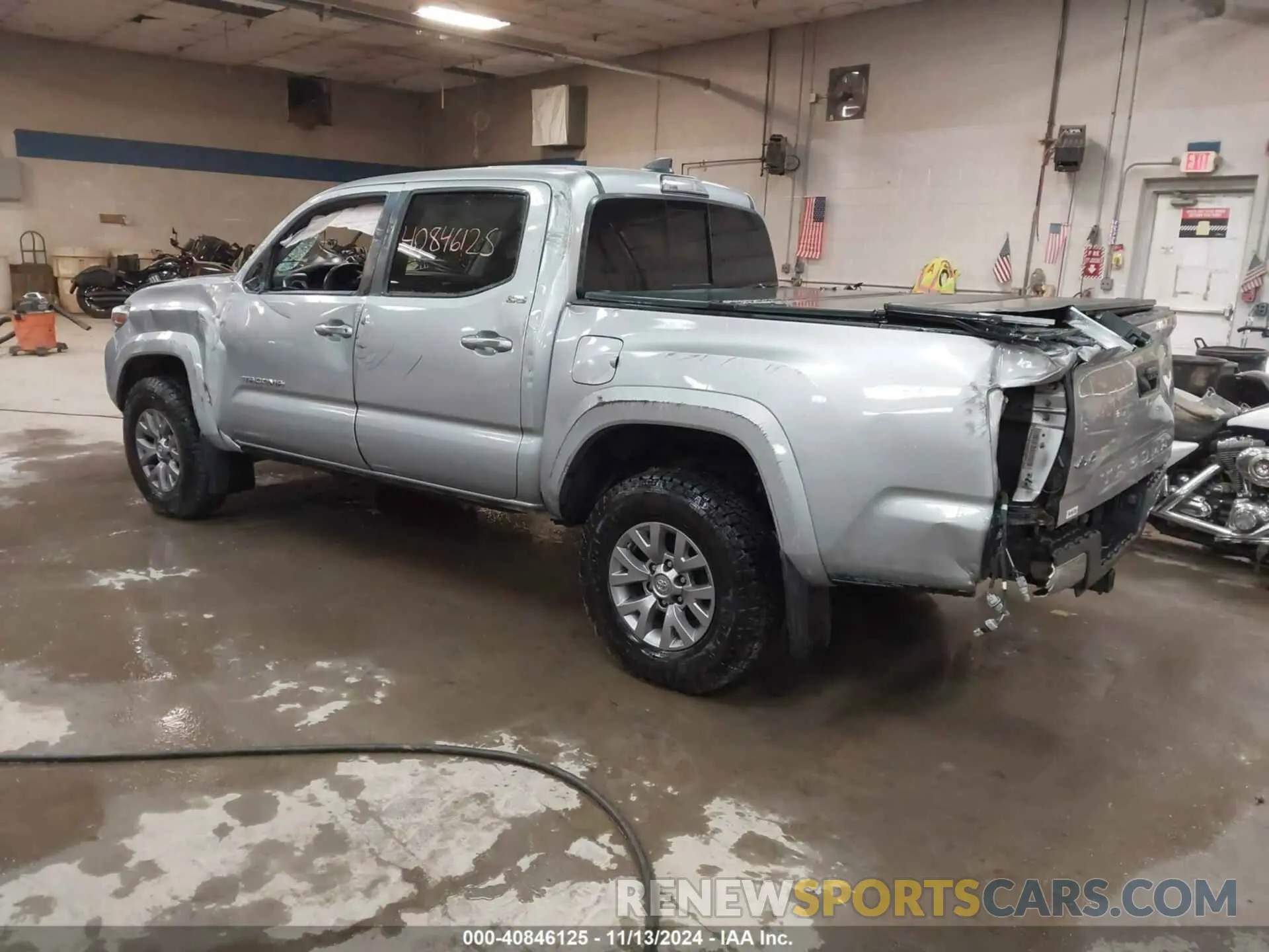 3 Photograph of a damaged car 3TMCZ5AN8KM214437 TOYOTA TACOMA 2019