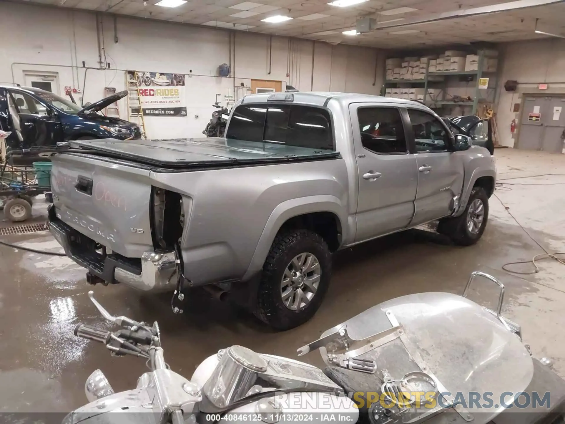 4 Photograph of a damaged car 3TMCZ5AN8KM214437 TOYOTA TACOMA 2019