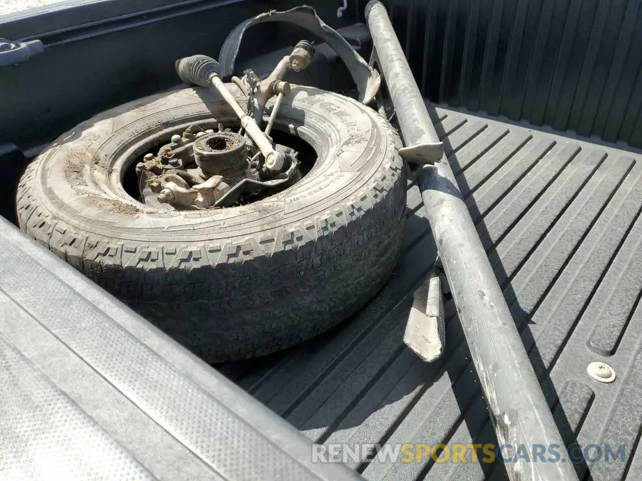 12 Photograph of a damaged car 3TMCZ5AN8KM216737 TOYOTA TACOMA 2019