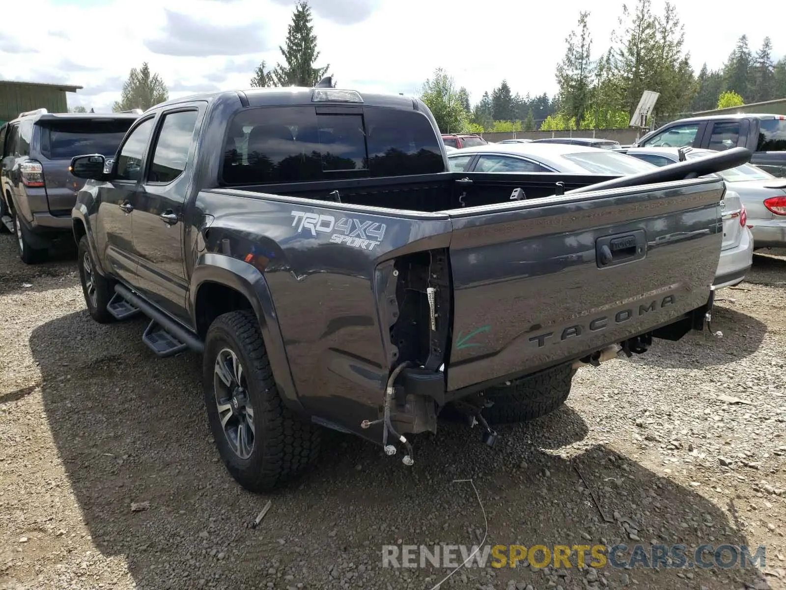 3 Photograph of a damaged car 3TMCZ5AN8KM248913 TOYOTA TACOMA 2019
