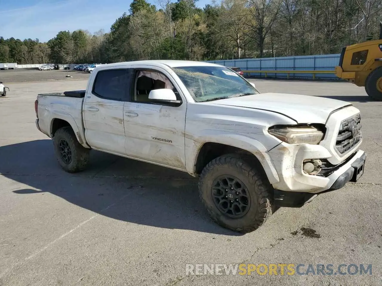 4 Photograph of a damaged car 3TMCZ5AN8KM282849 TOYOTA TACOMA 2019