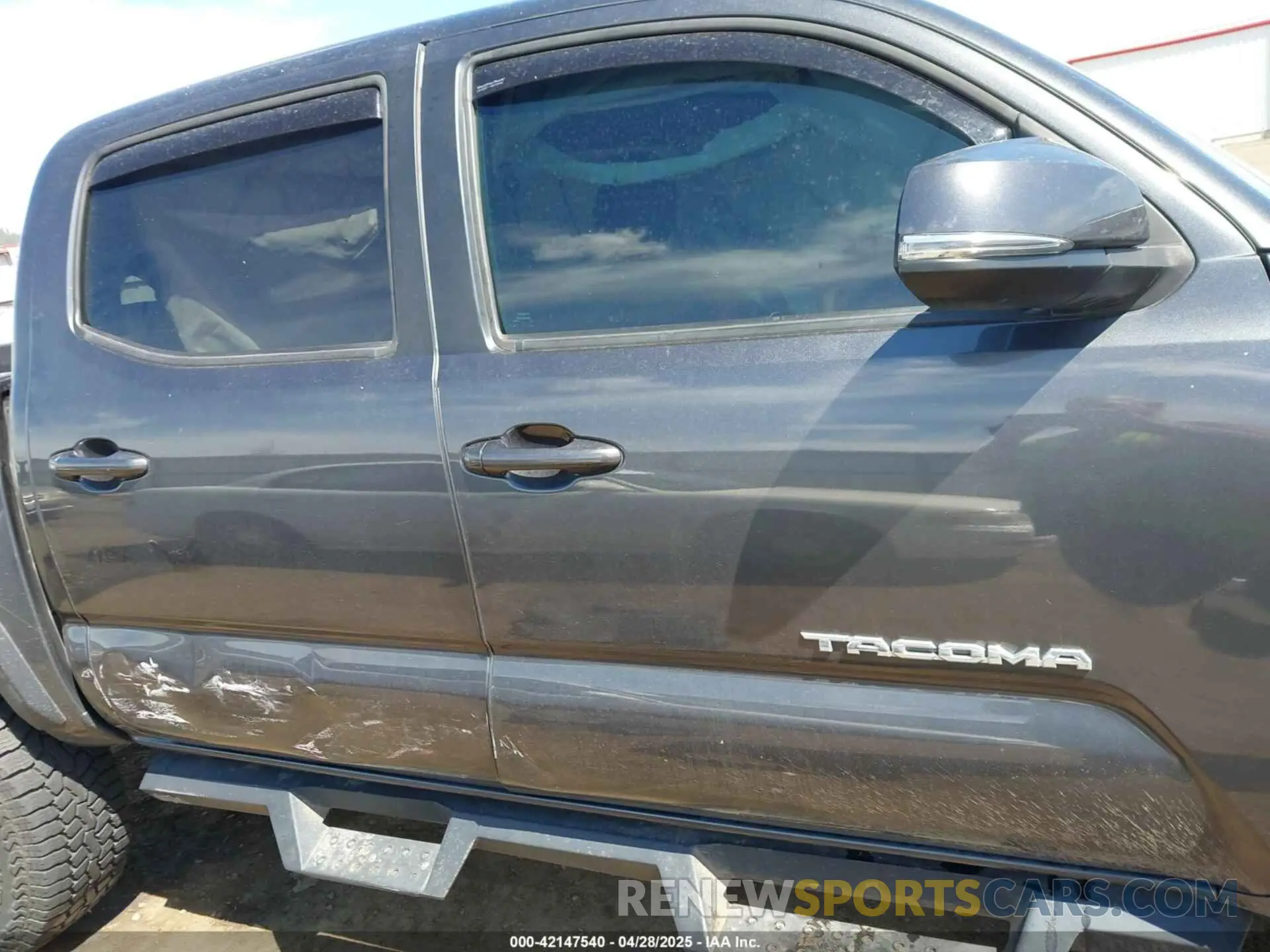 13 Фотография поврежденного автомобиля 3TMCZ5ANXKM191842 TOYOTA TACOMA 2019